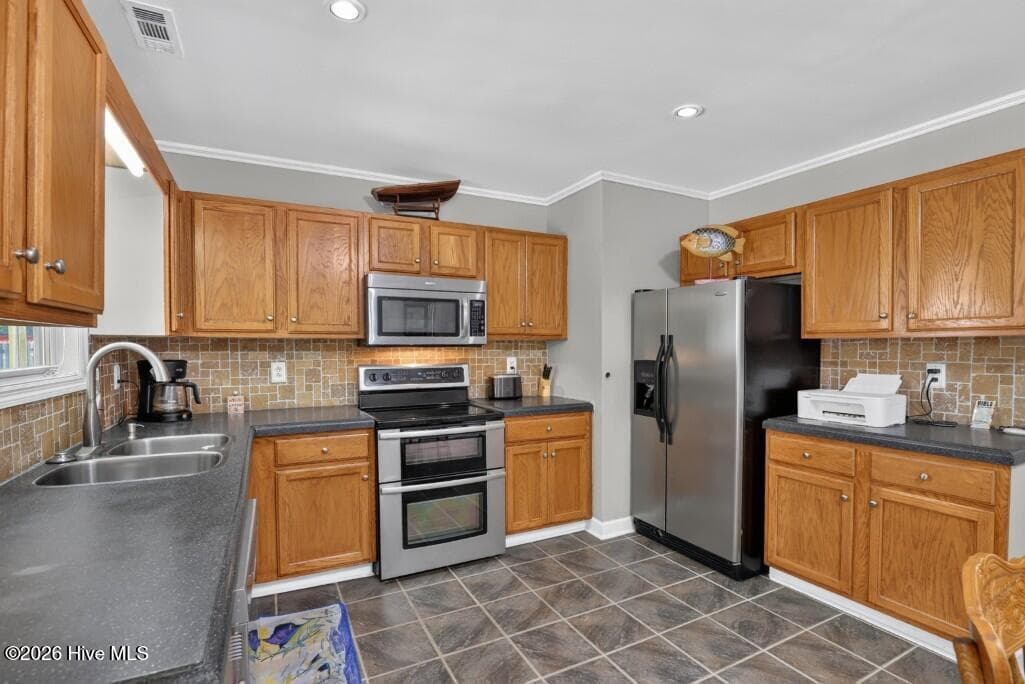 Single Family Residence at 231 Devonshire Drive, Havelock, NC 28532, photo 5 of 20