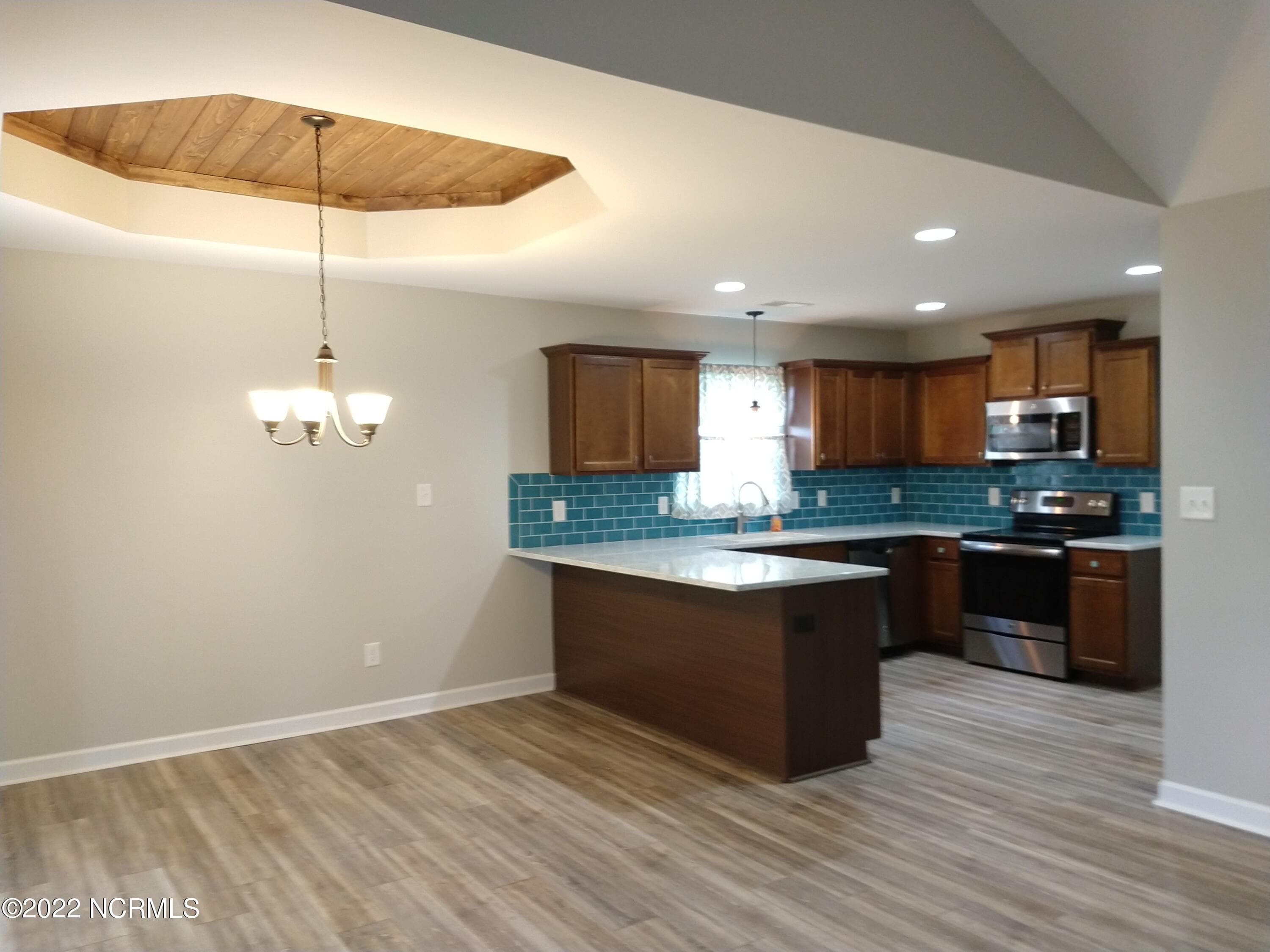 Single Family Residence at 526 Deep Inlet Drive, Sneads Ferry, NC 28460, photo 7 of 24