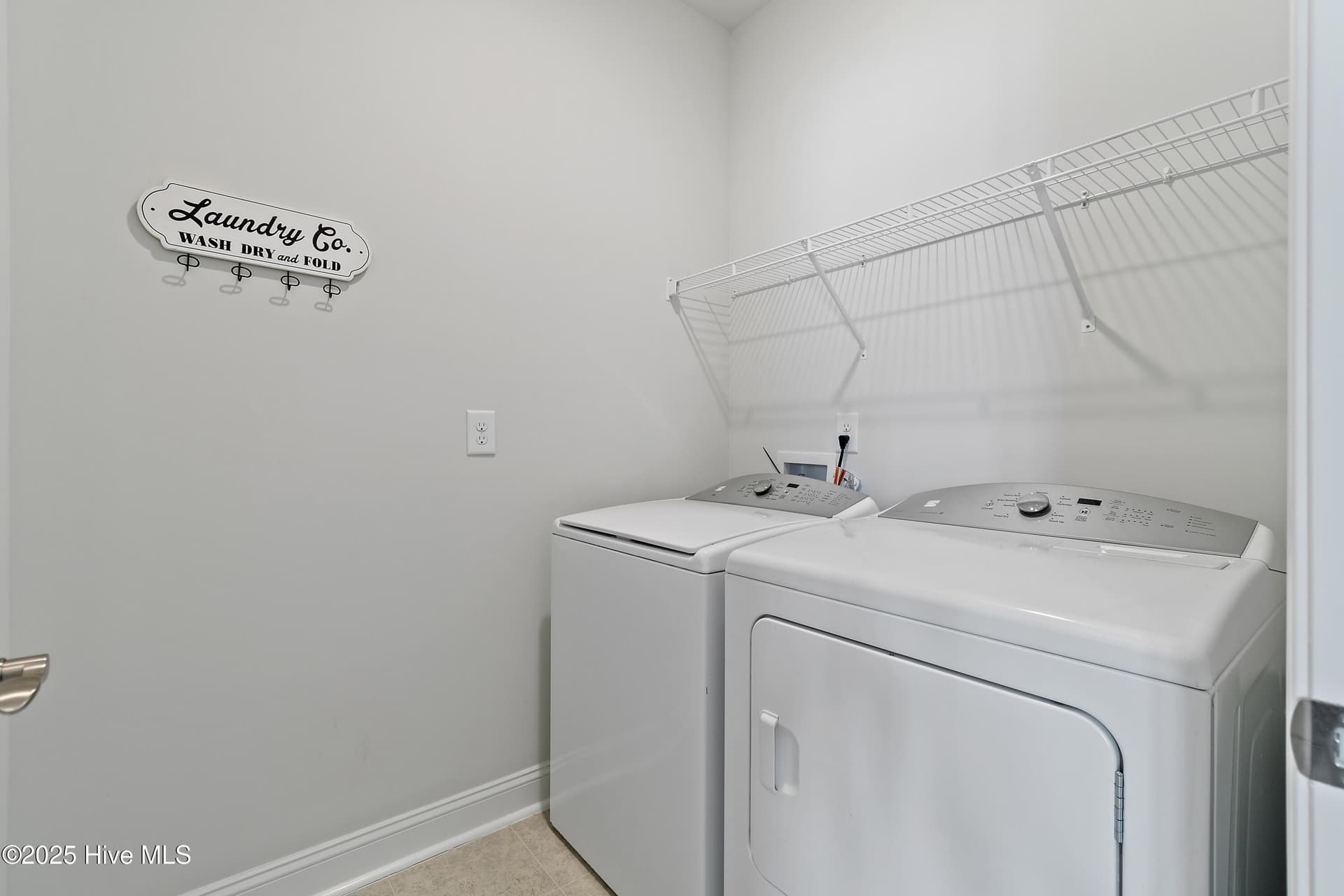 Single Family Residence at 225 Eagle Claw Drive, Calabash, NC 28467, photo 17 of 50