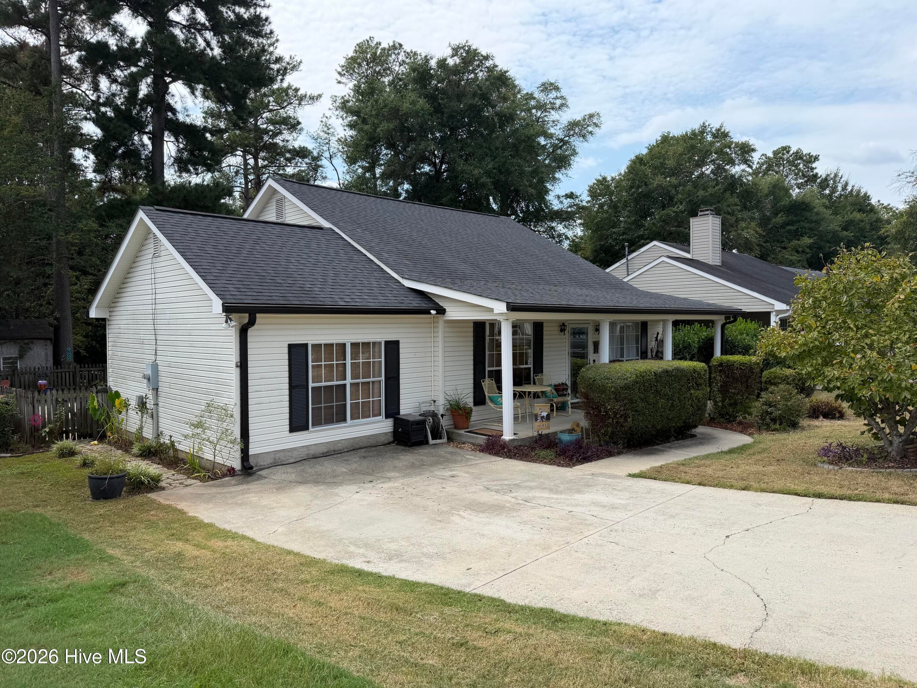 Single Family Residence at 218 Spring Oak Lane, North Augusta, SC 29841, photo 2 of 19