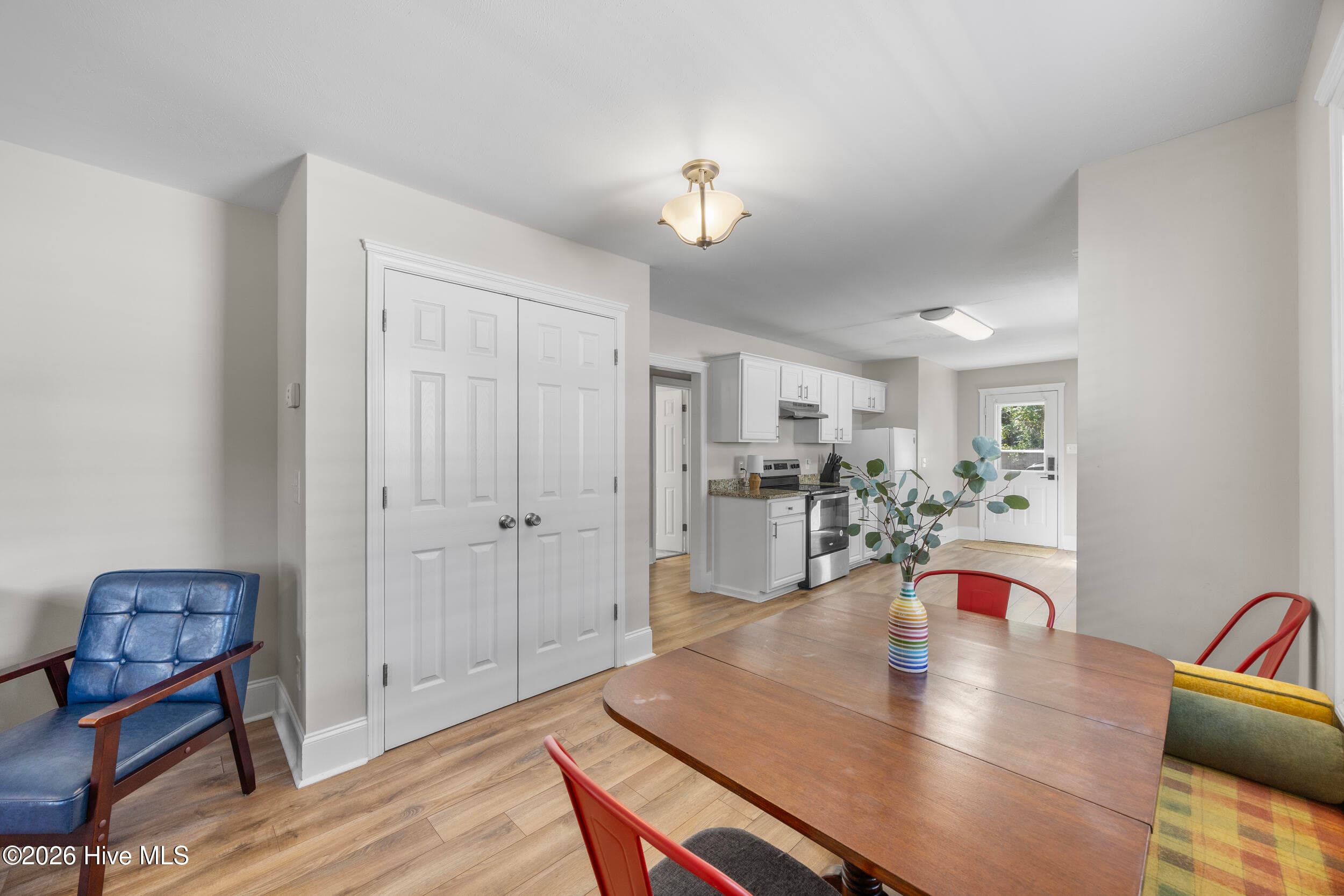 Single Family Residence at 1112 S 10th Street, Wilmington, NC 28401, photo 9 of 27