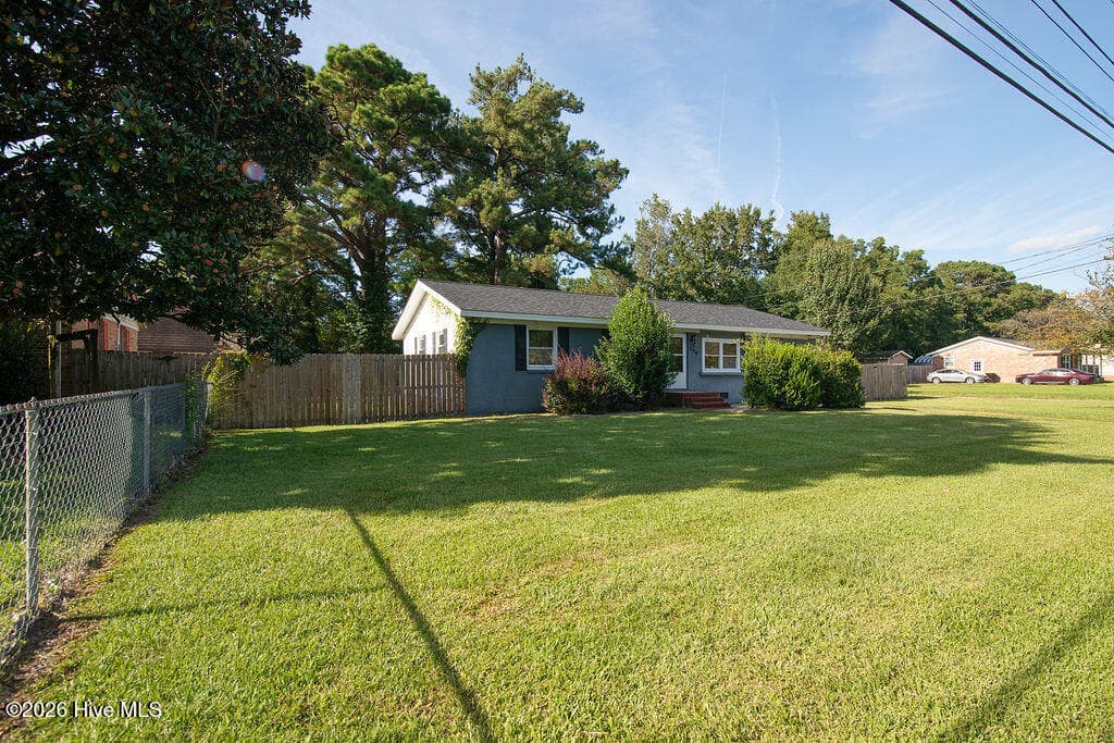 114 Shamrock Drive, Jacksonville, NC 28540