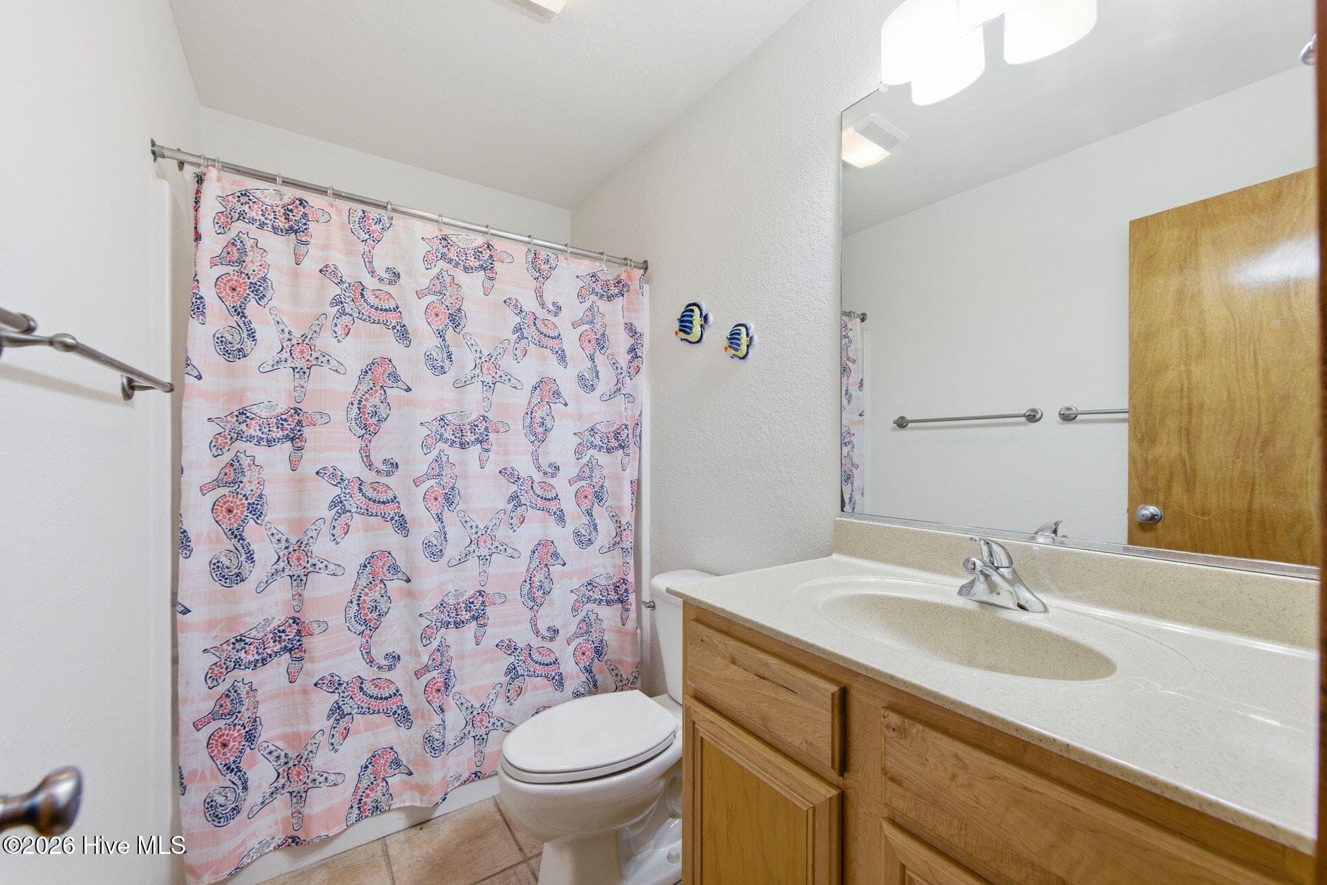 2nd Floor Hall Bathroom - 767 Gulfstream Court, Corolla, NC 27927
