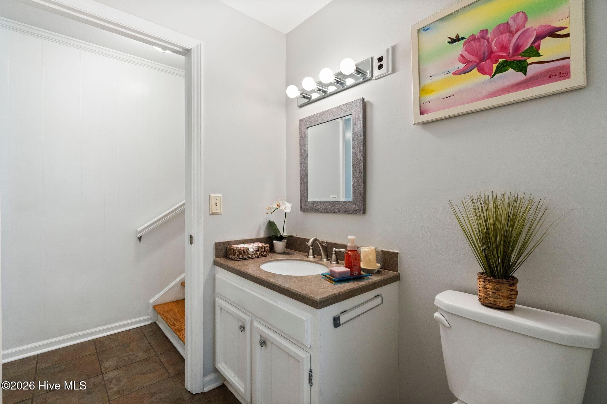lower level bath and laundry - 2316 Lynnwood Drive, Wilmington, NC 28403