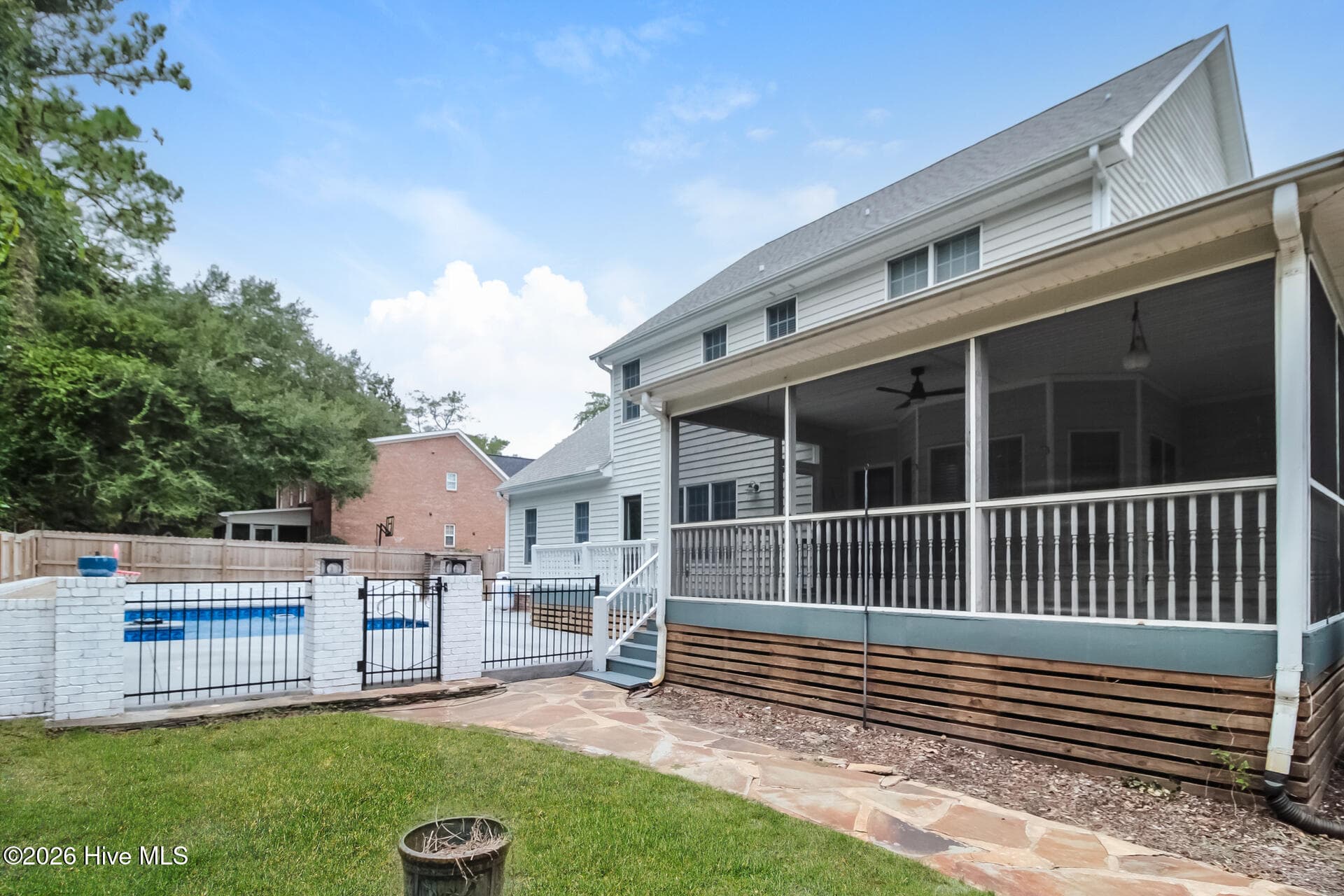 Single Family Residence at 1604 Sound Watch Drive, Wilmington, NC 28409, photo 39 of 39