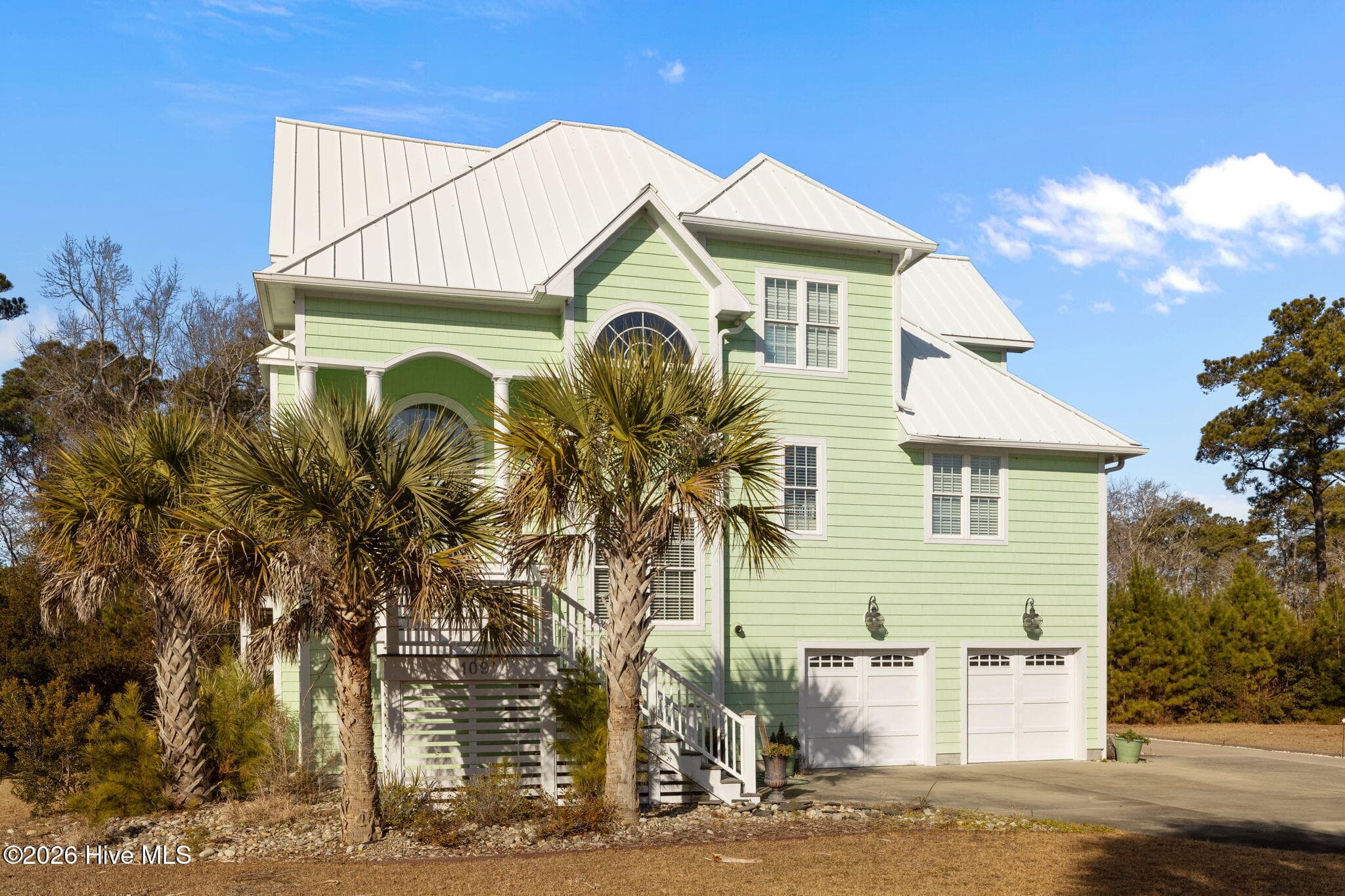 Single Family Residence at 109 Key West Lane, Newport, NC 28570, photo 2 of 64