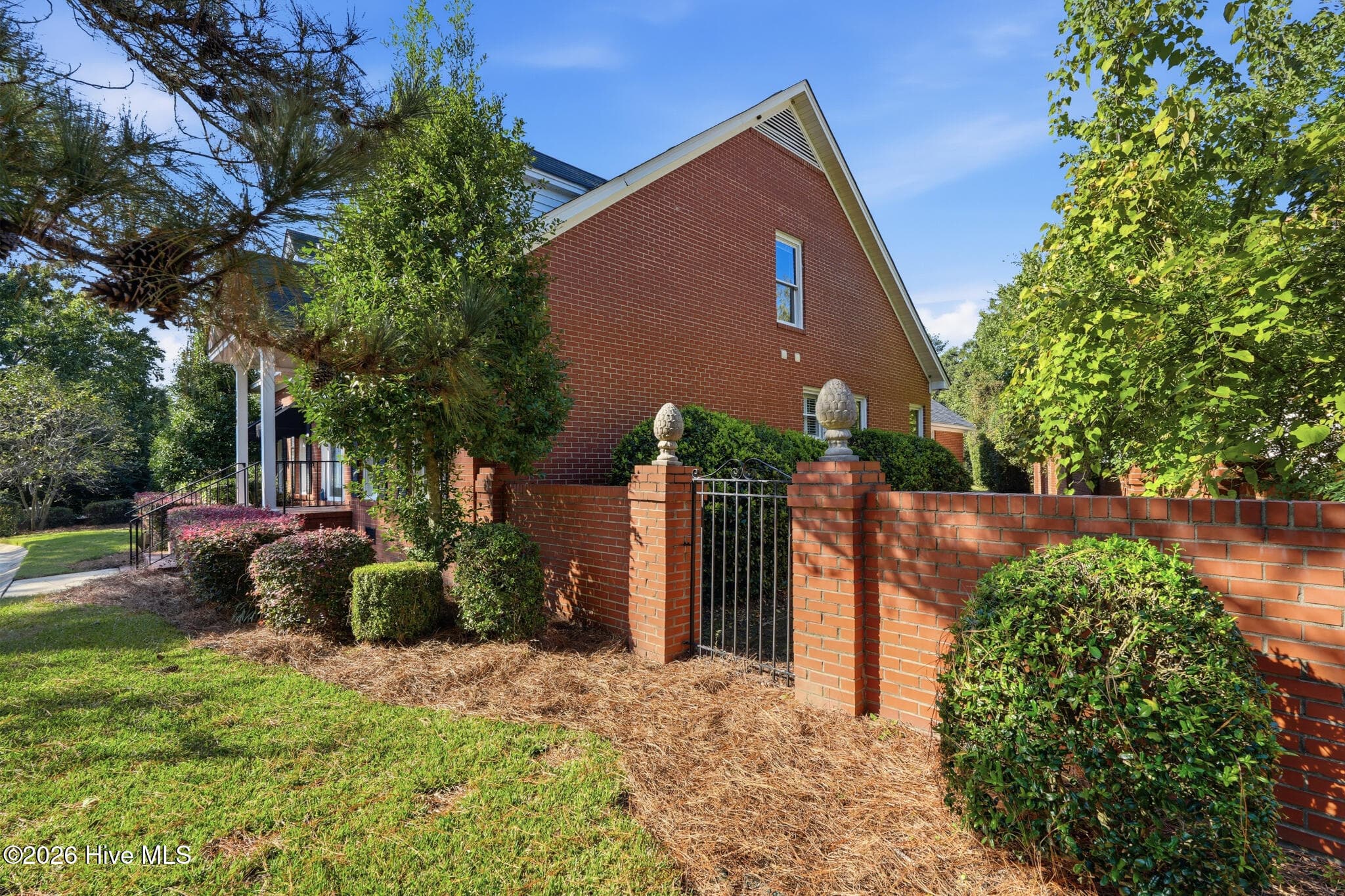 Single Family Residence at 3139 W Lake Forest Drive, Augusta, GA 30909, photo 5 of 57