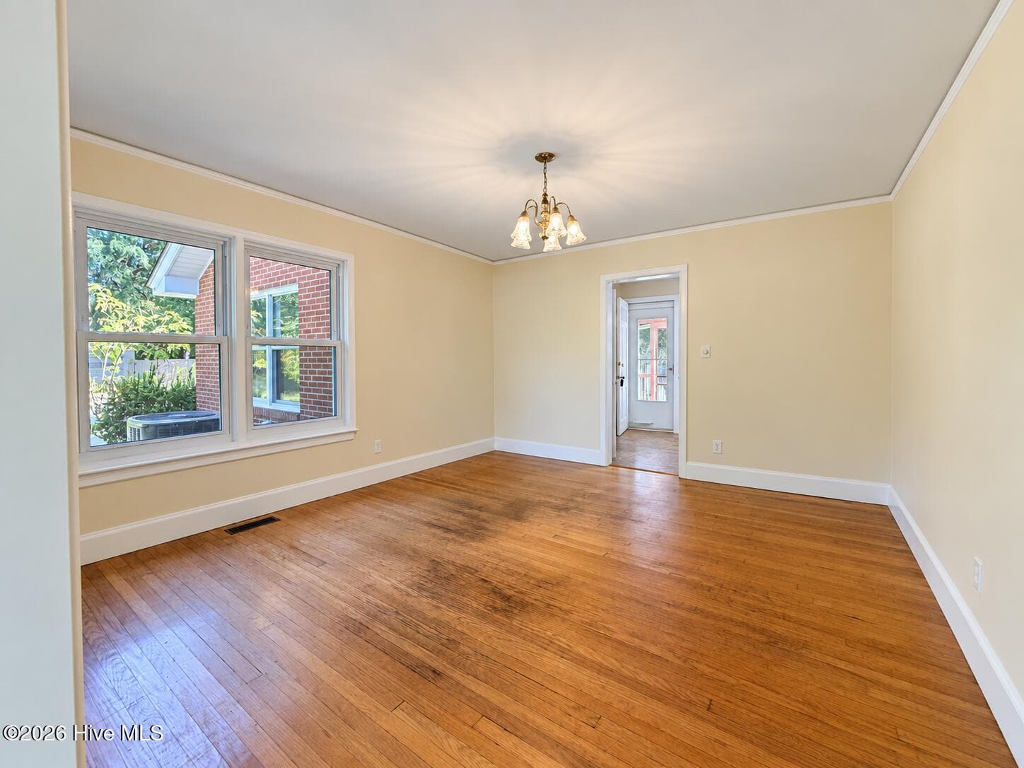 Single Family Residence at 320 Northern Boulevard, Wilmington, NC 28401, photo 19 of 159