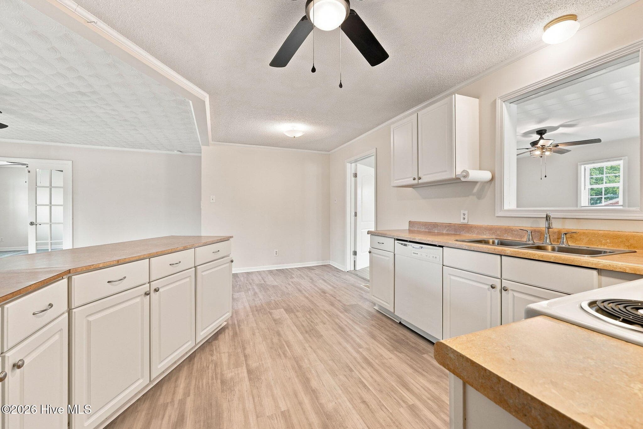 Single Family Residence at 17 Old Fort Shores Road, Chocowinity, NC 27817, photo 10 of 46
