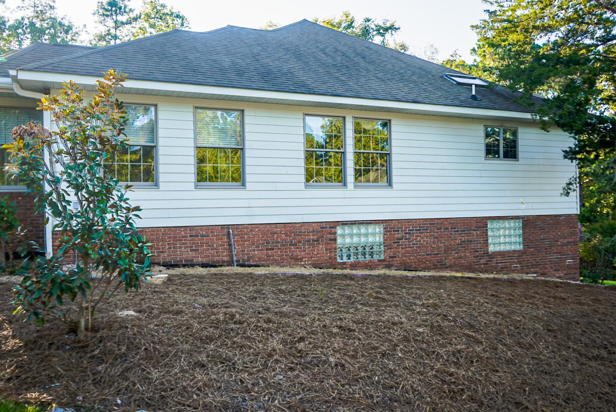 Single Family Residence at 409 Serenity Cove, McCormick, SC 29835, photo 10 of 67