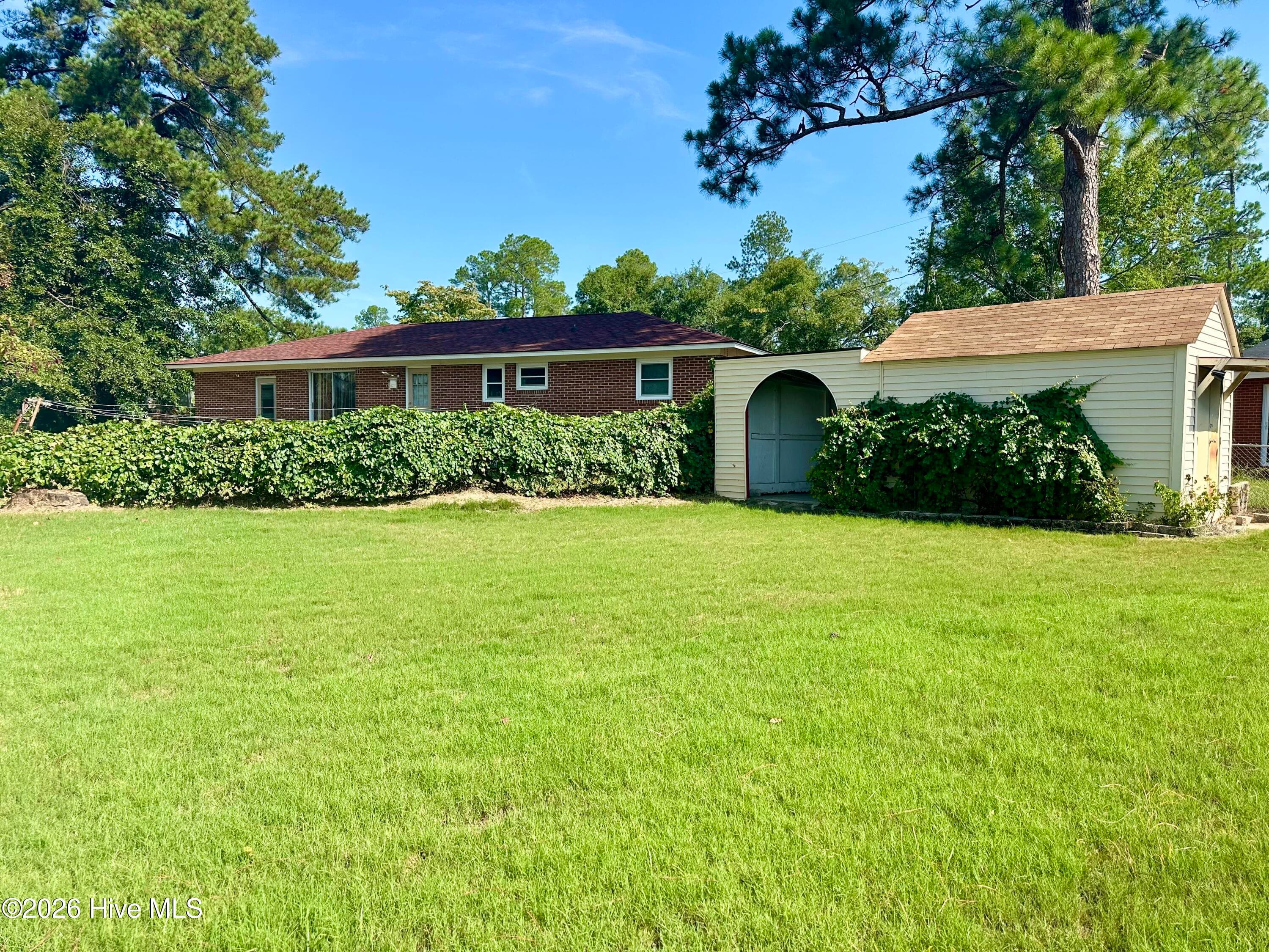 Single Family Residence at 1715 Fairwood Drive, Augusta, GA 30909, photo 2 of 22