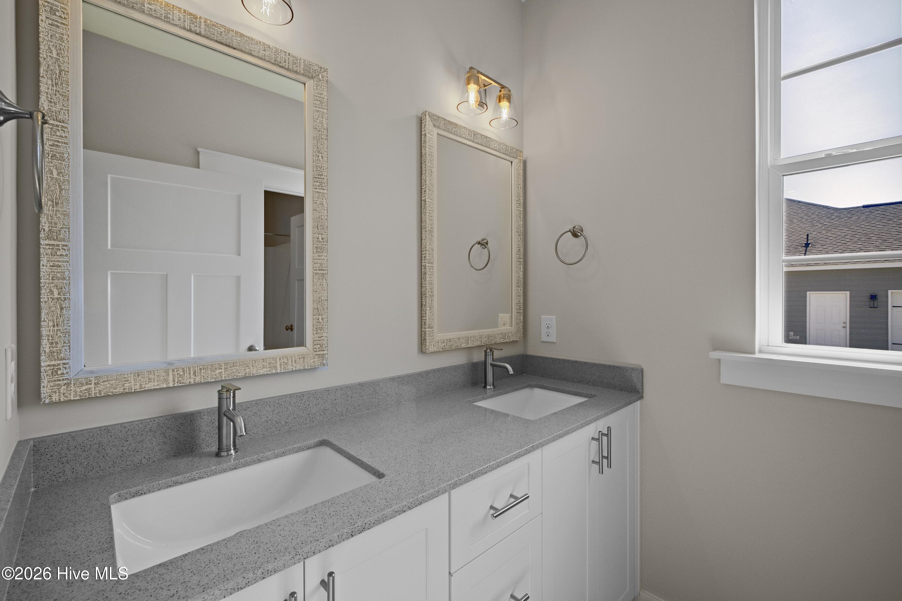 Hall full bath - 1644 Bellingham Drive, Beech Island, SC 29842
