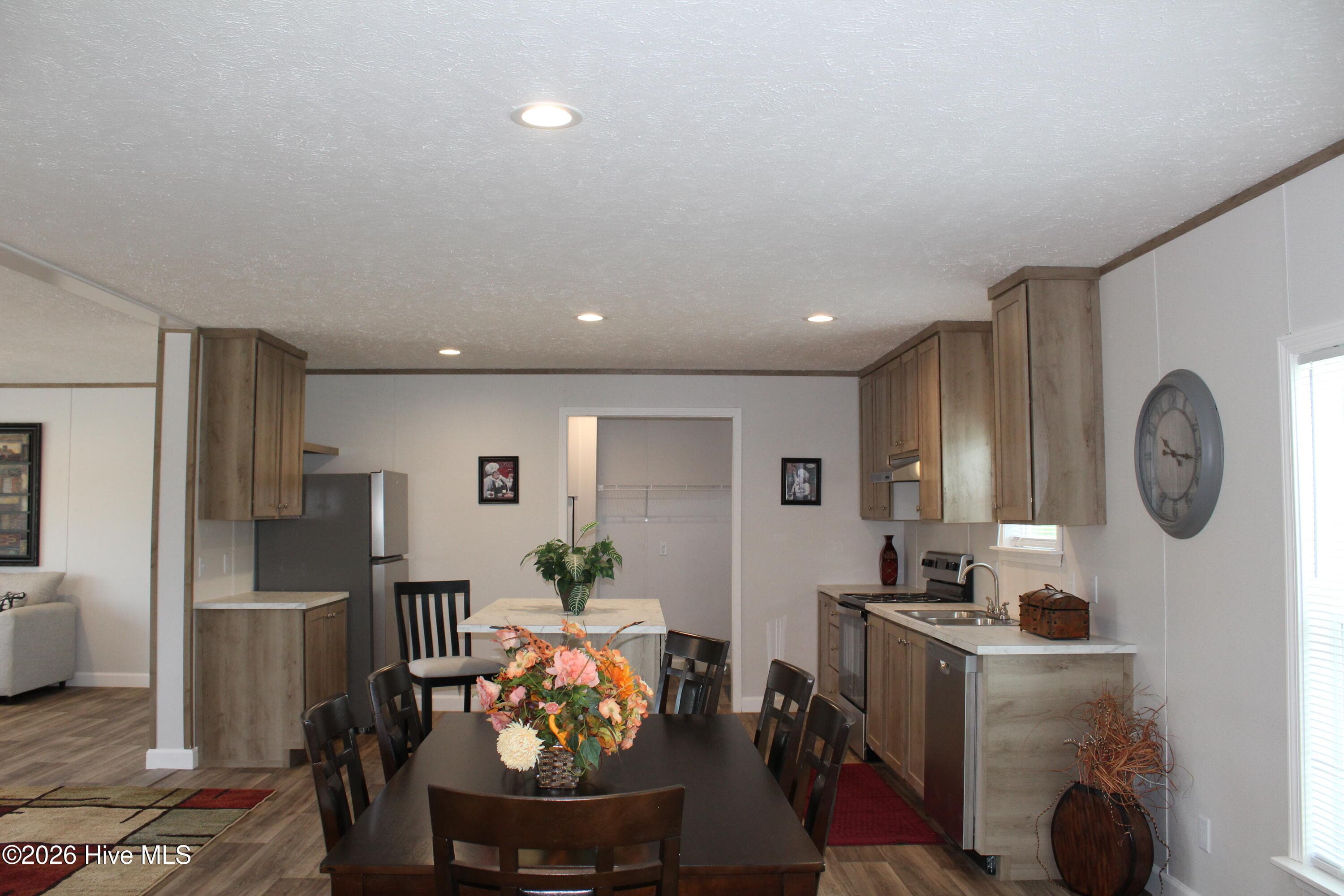 Manufactured Home at 950 Blind Bridge Road, Magnolia, NC 28453, photo 24 of 32