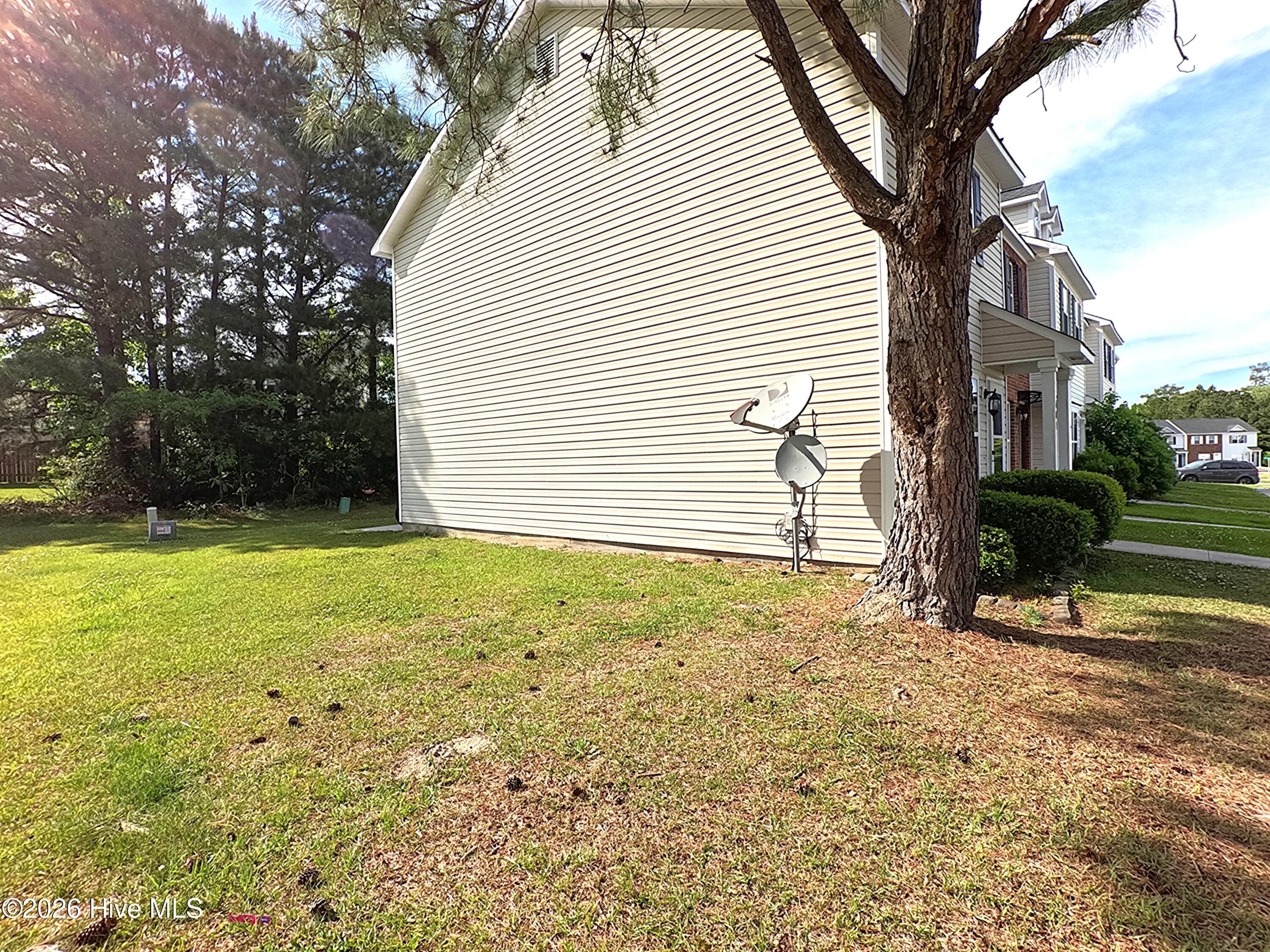 Townhouse at 401 Timberlake Trail, Jacksonville, NC 28546, photo 30 of 31