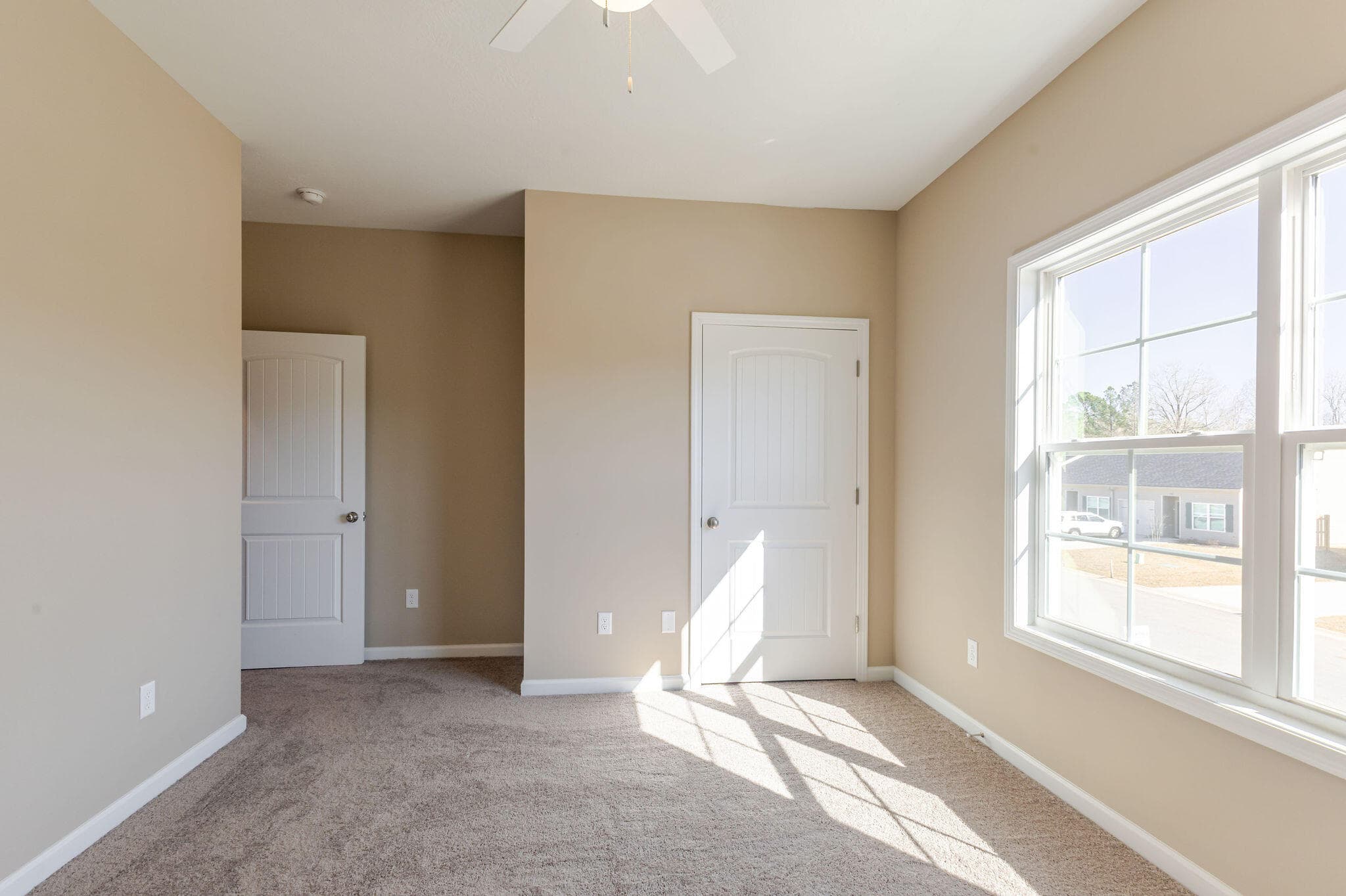 Townhouse at 355 Bordeaux Drive, Thomson, GA 30824, photo 17 of 22