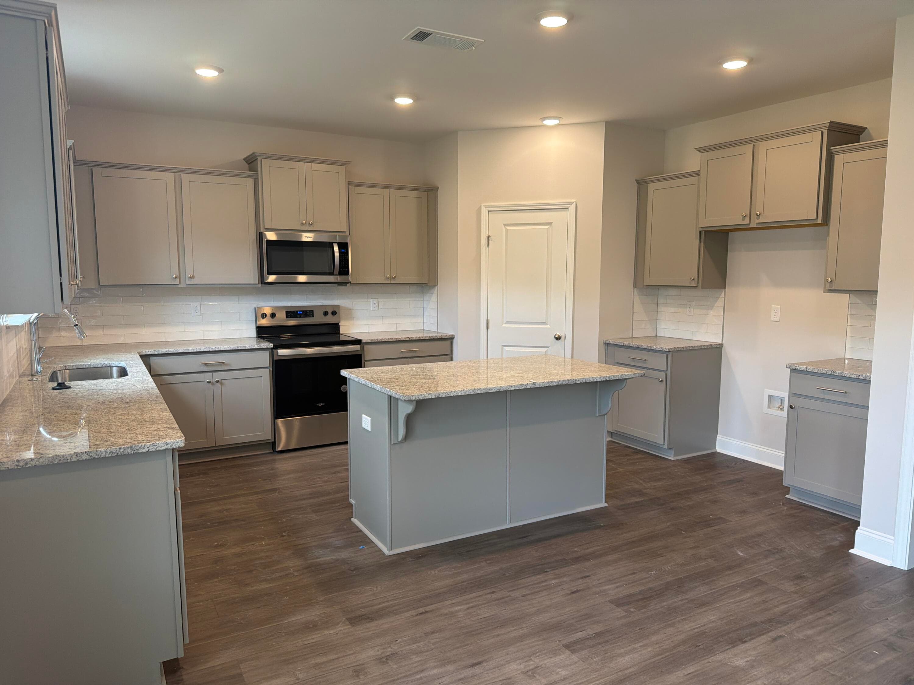 Single Family Residence at 1320 Elias Station, Thomson, GA 30824, photo 8 of 19
