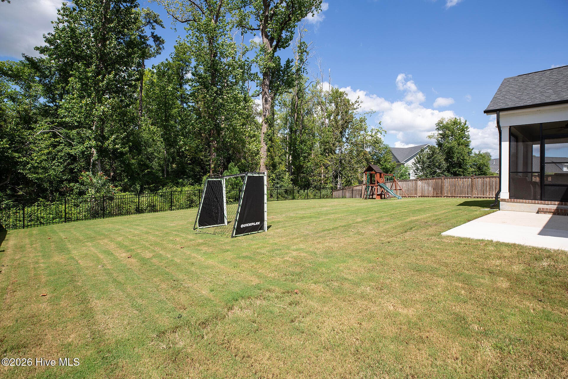 Single Family Residence at 2520 Lakeside Circle, Wilmington, NC 28401, photo 58 of 79