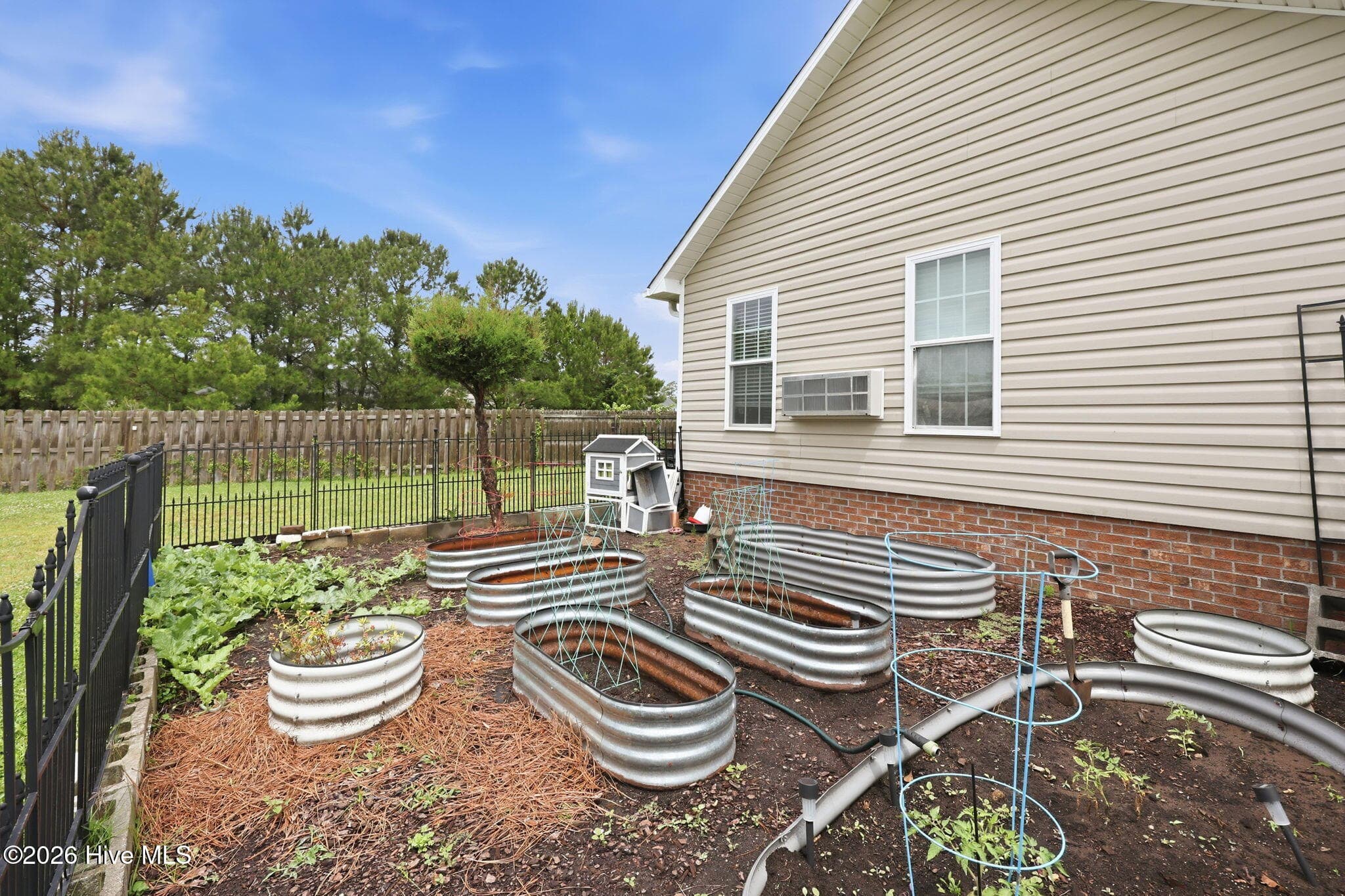 Single Family Residence at 803 Canvas Court, Swansboro, NC 28584, photo 81 of 102
