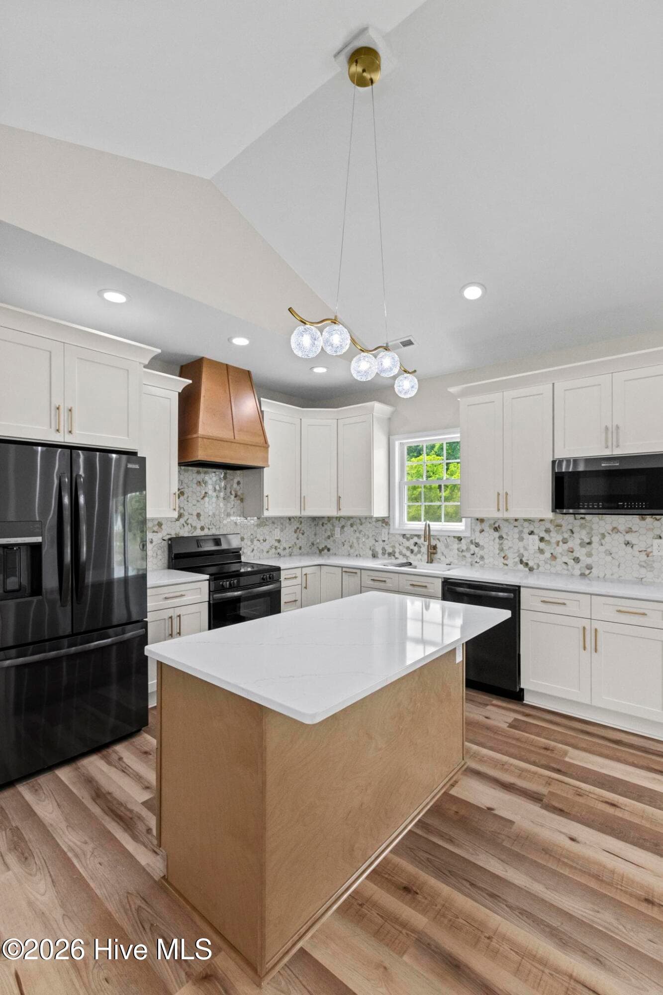 Single Family Residence at 402 Wade Drive, Richlands, NC 28574, photo 21 of 74