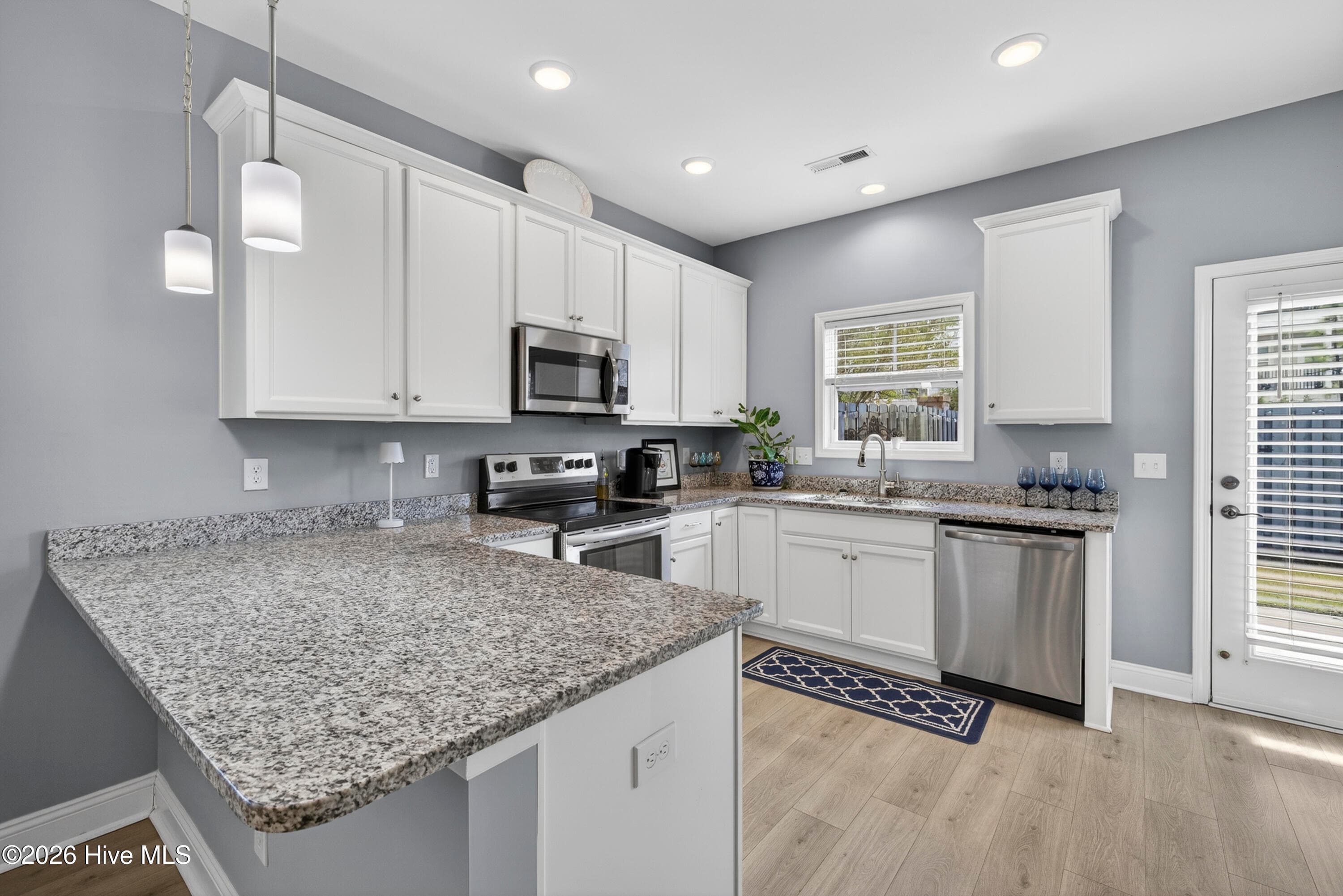 Townhouse at 1654 Bratton Court, Wilmington, NC 28405, photo 10 of 28