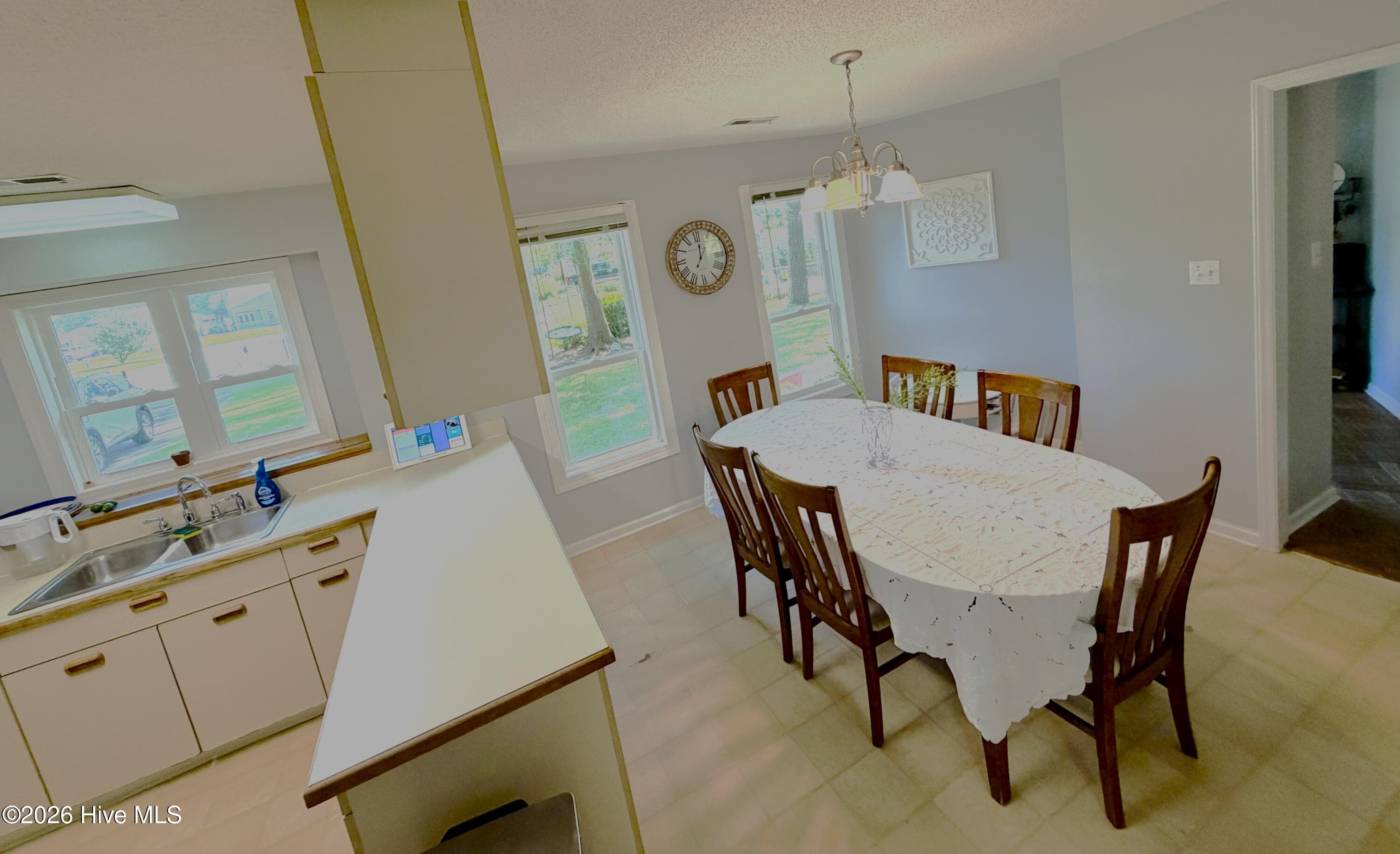 Single Family Residence at 105 Norman Court, New Bern, NC 28560, photo 5 of 30