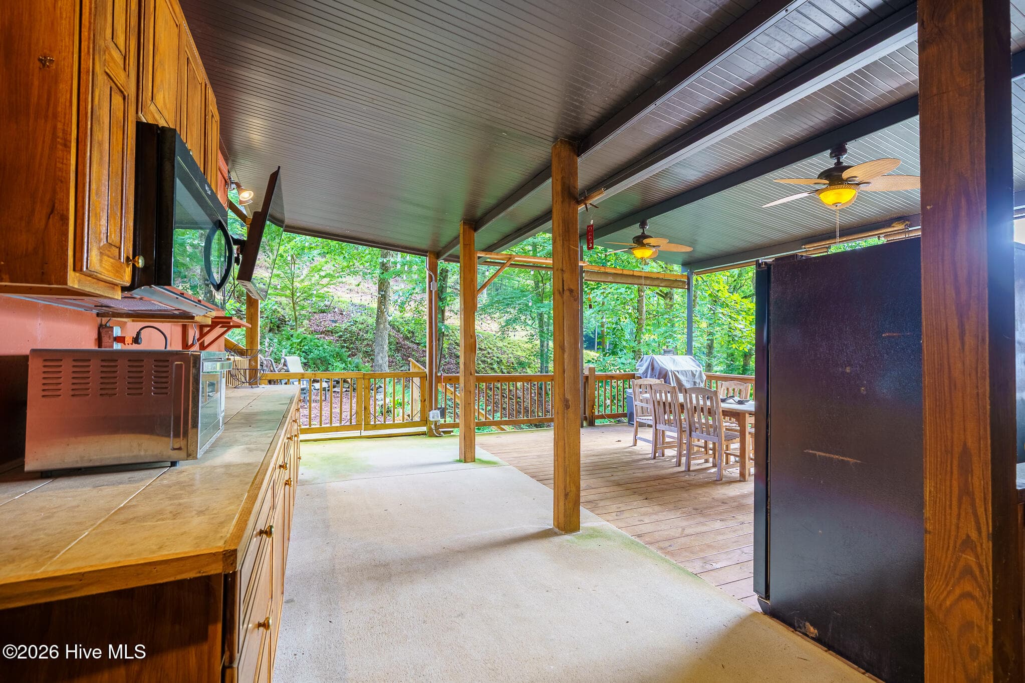 Single Family Residence at 270 Marina Drive, Murphy, NC 28906, photo 5 of 7