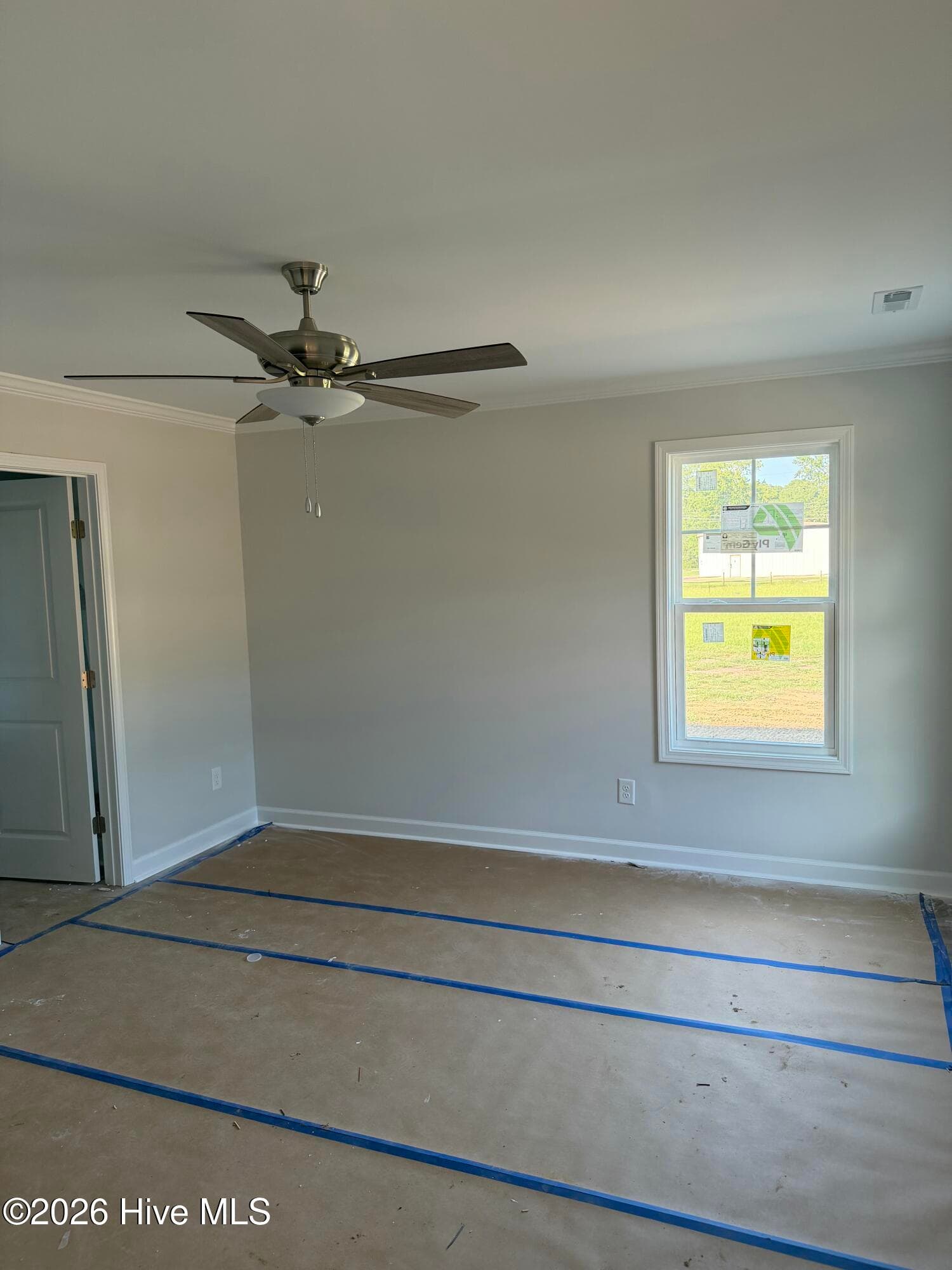 Single Family Residence at 312 E Howard Street, Roseboro, NC 28382, photo 9 of 37