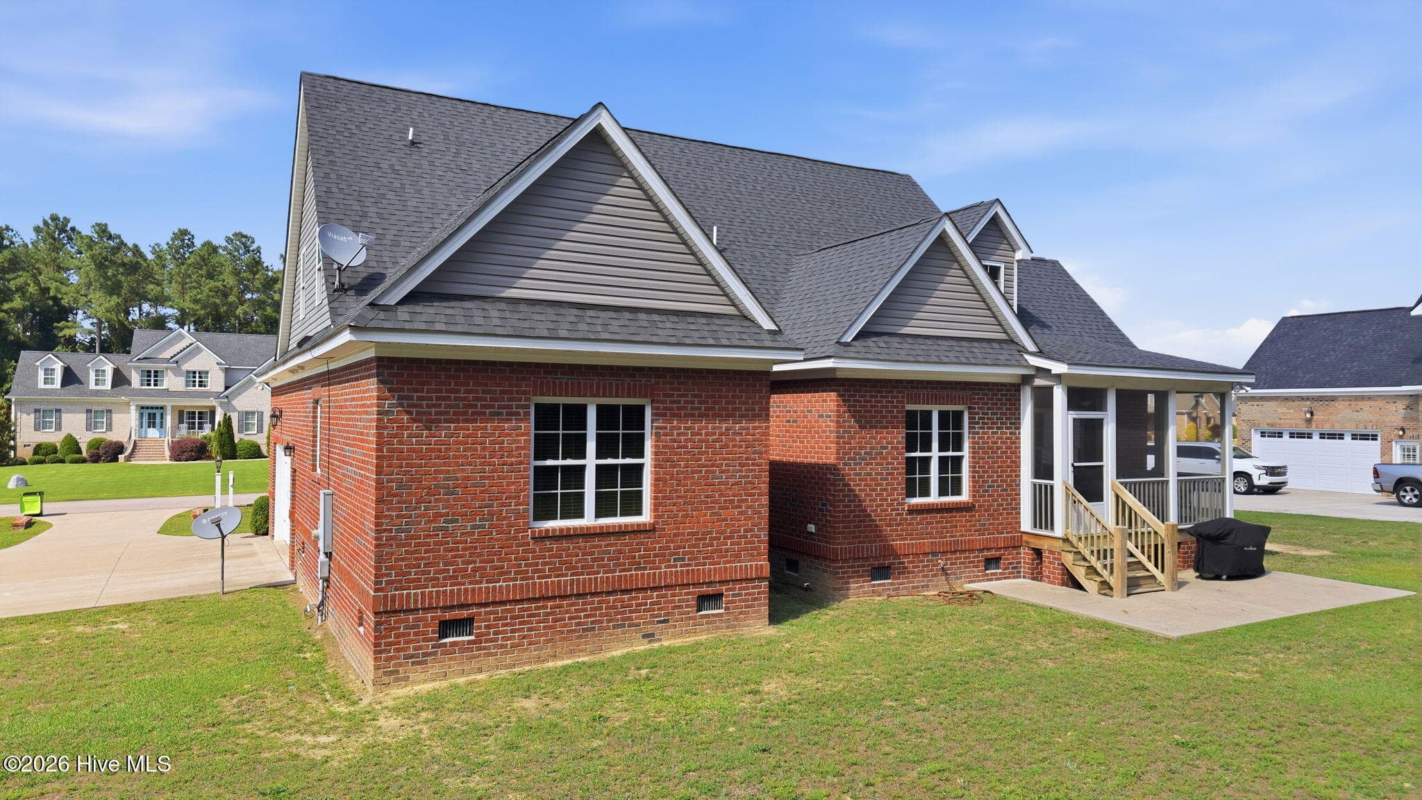 Single Family Residence at 1665 Blue Heron Drive, Nashville, NC 27856, photo 5 of 53