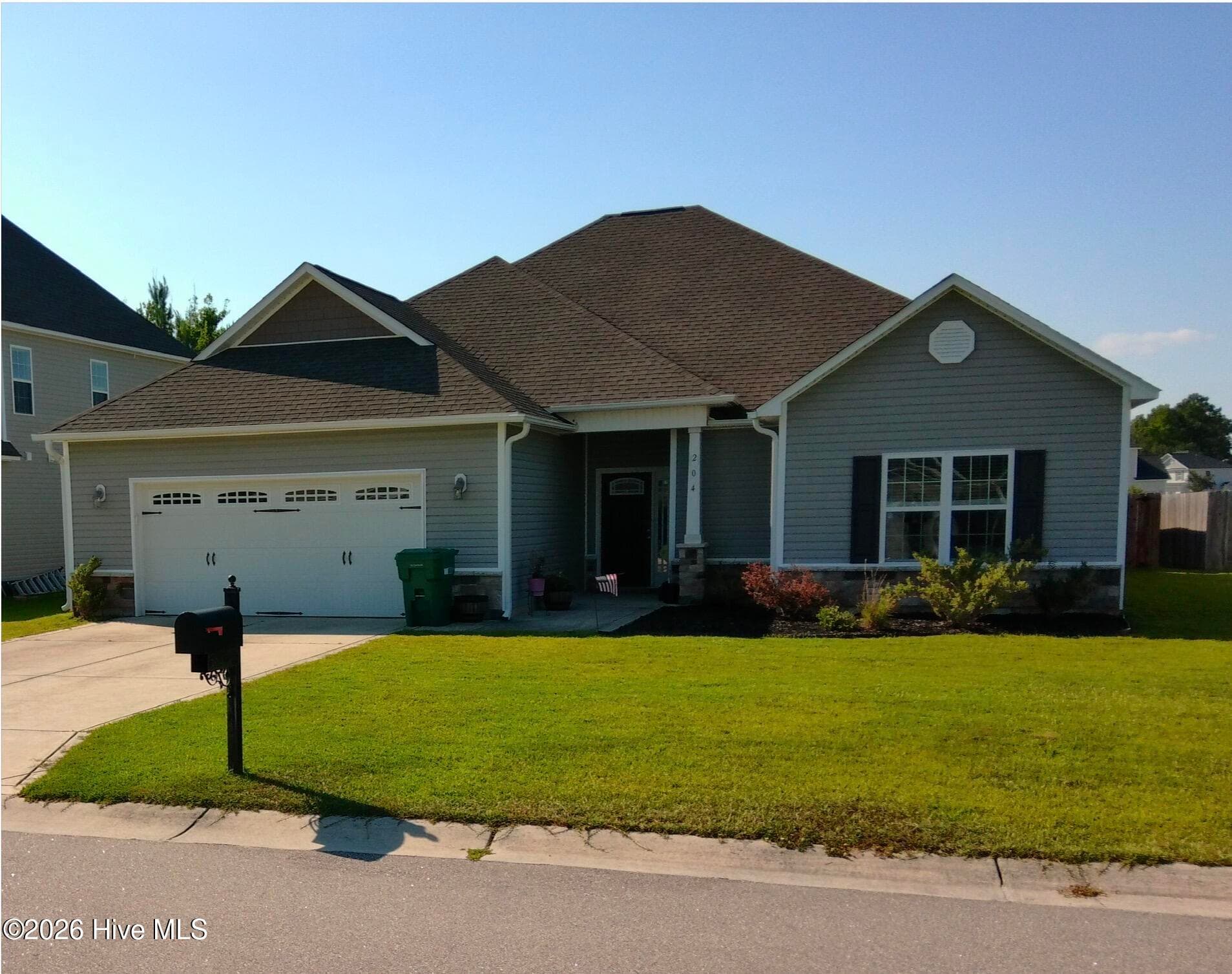 Single Family Residence at 204 Messenger Court, Jacksonville, NC 28546, photo 2 of 49