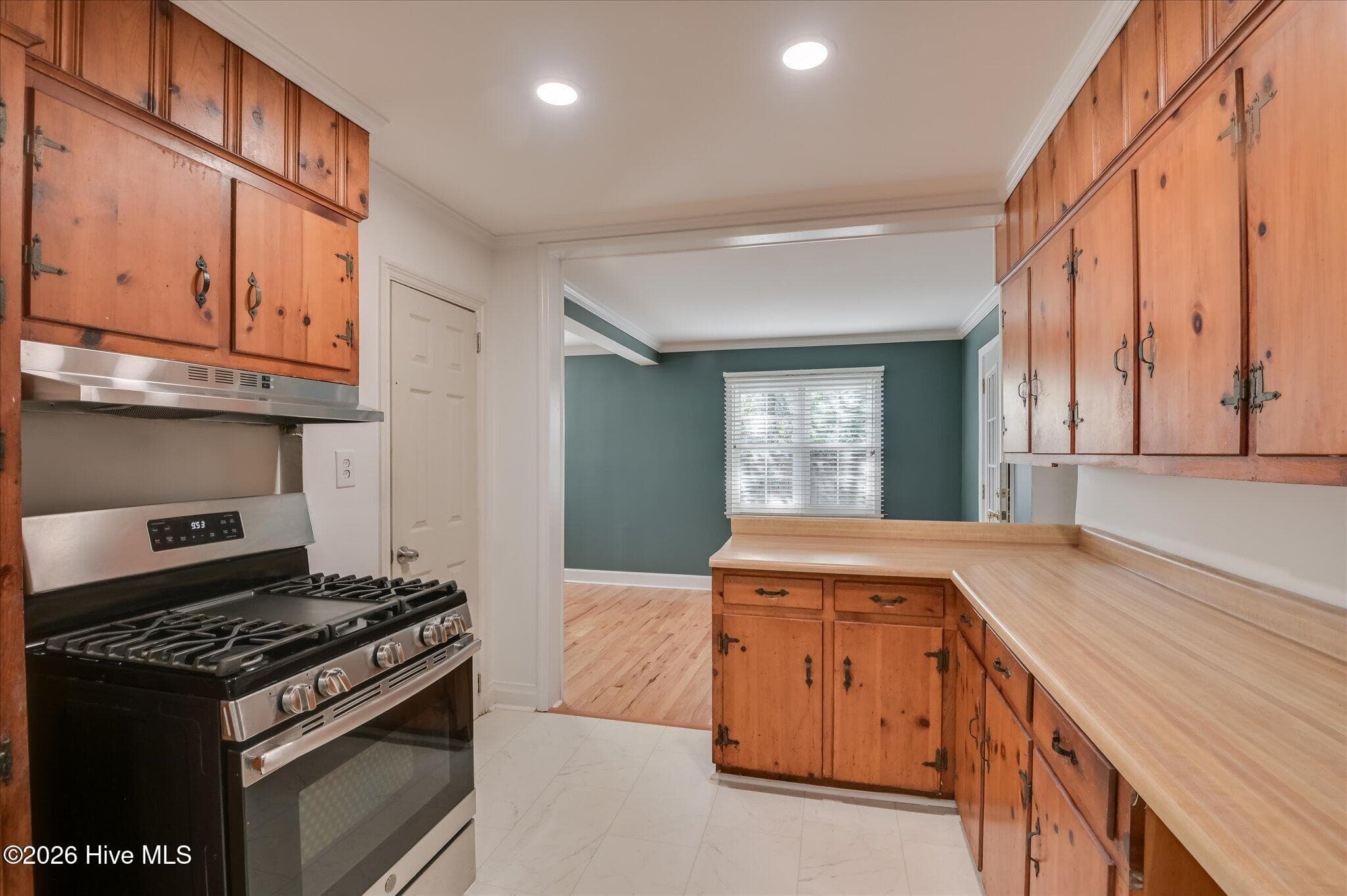 Single Family Residence at 828 Ann Street, Augusta, GA 30904, photo 9 of 24