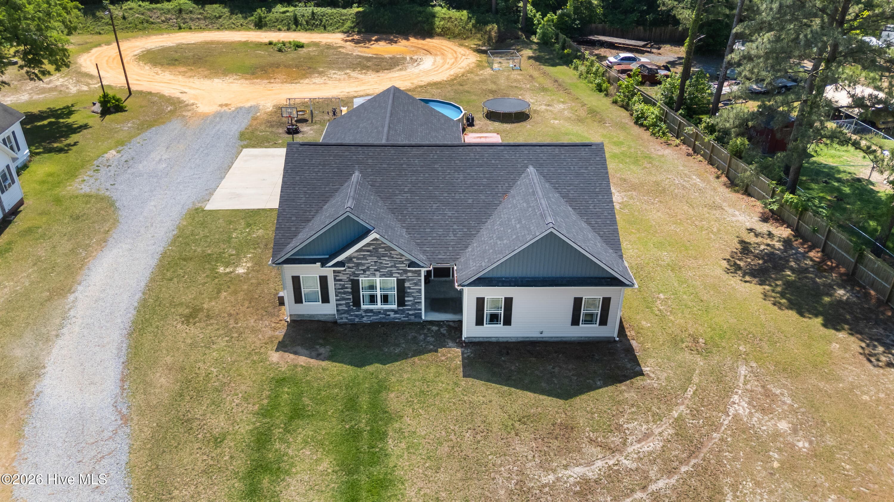 4201 Needmore Road, Turkey, NC 28393