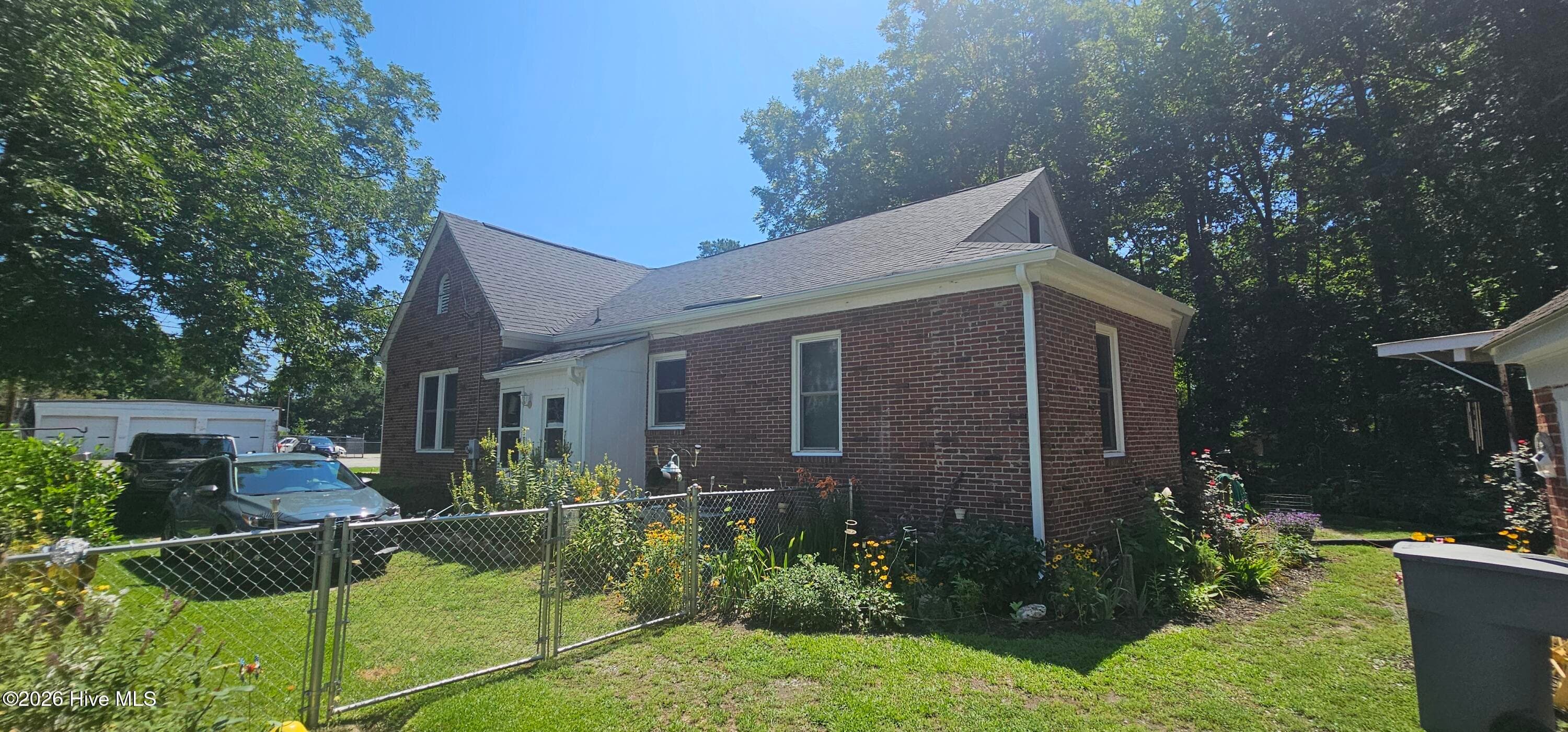 Single Family Residence at 301 W Jackson Street, Rich Square, NC 27869, photo 3 of 35