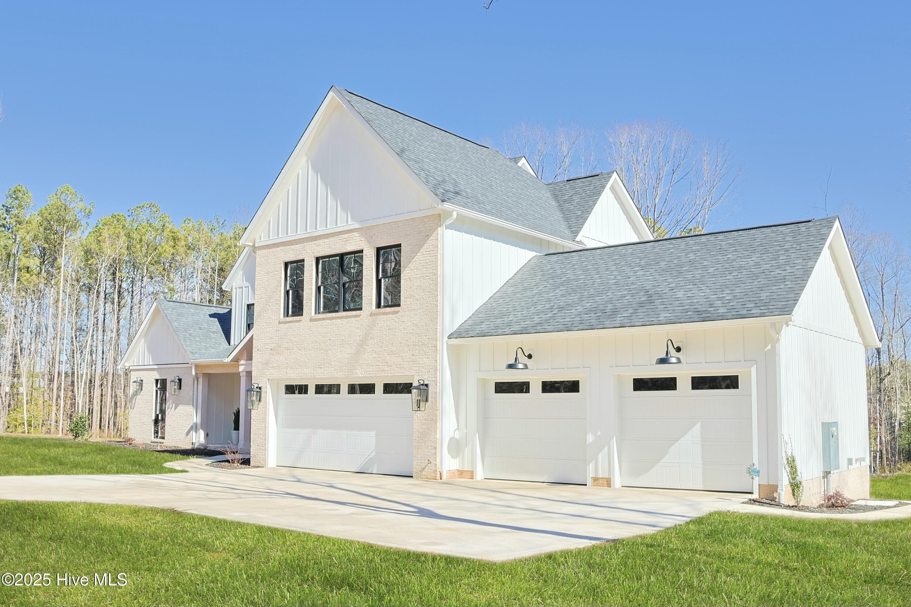 Single Family Residence at 5164 Nc-24, Cameron, NC 28326, photo 9 of 98