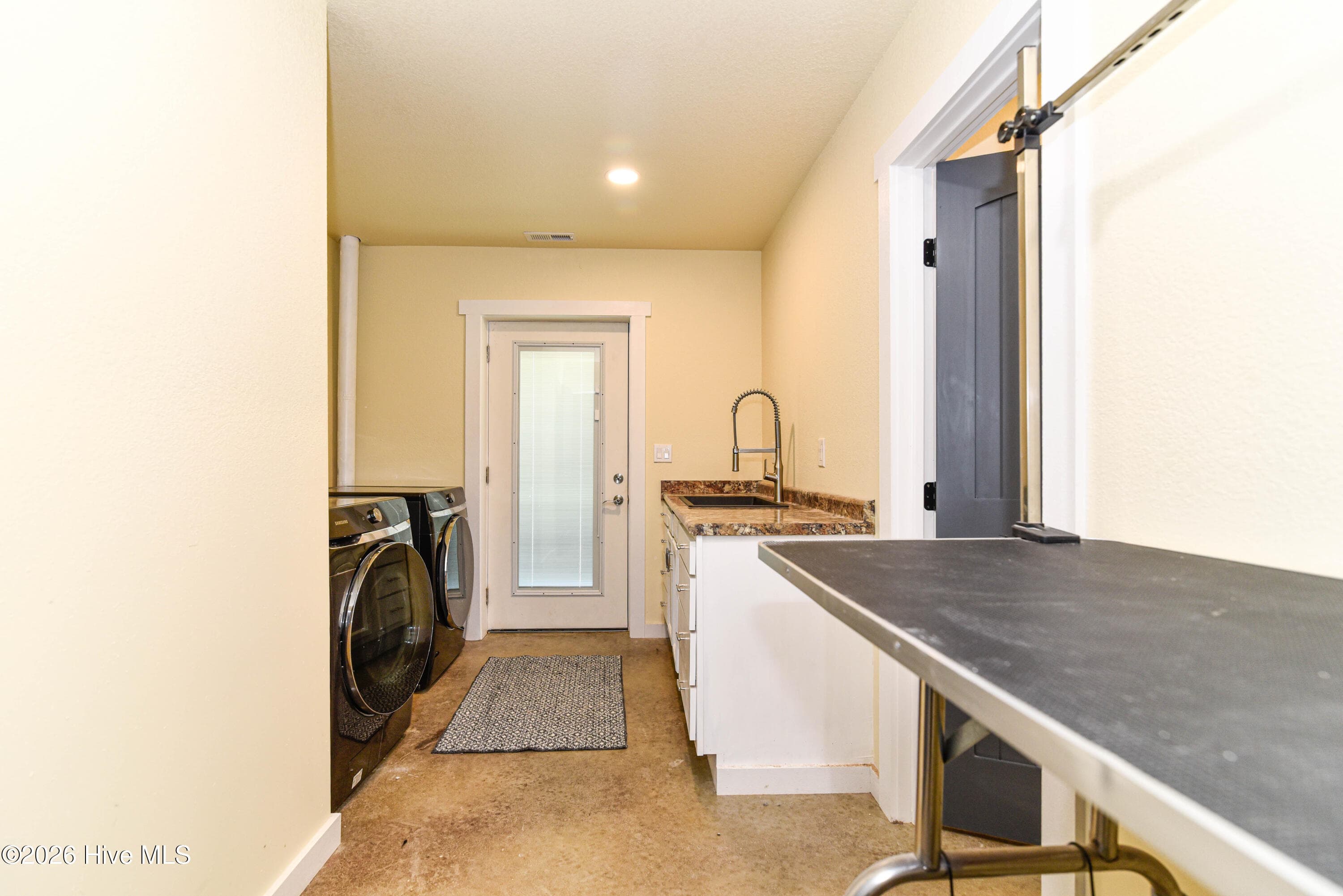 Single Family Residence at 281 Shipyard Road, Hertford, NC 27944, photo 14 of 68