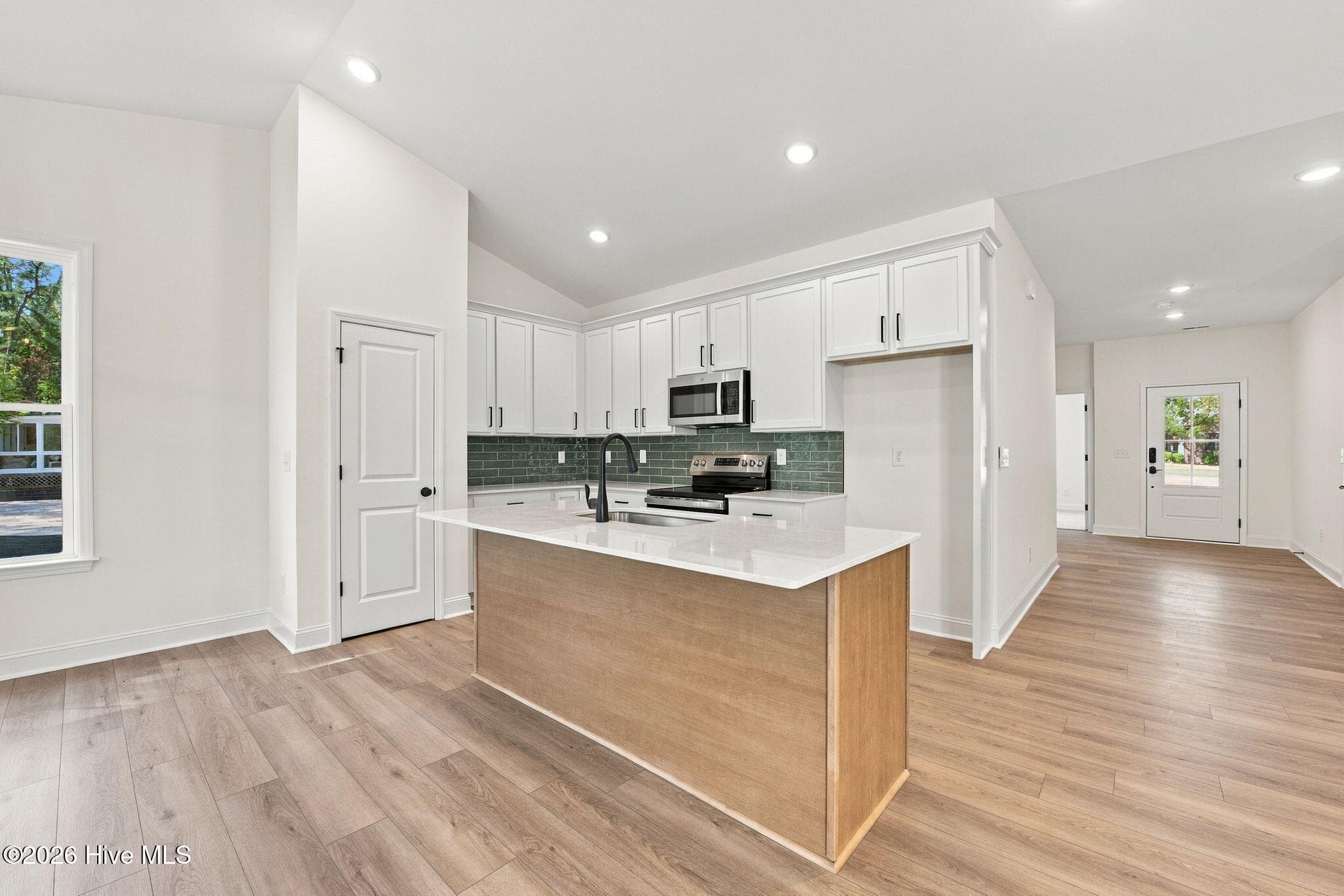 Perfect Kitchen for Easy Meals & Entertaining! - 1224 Petite Terre Court, New Bern, NC 28560