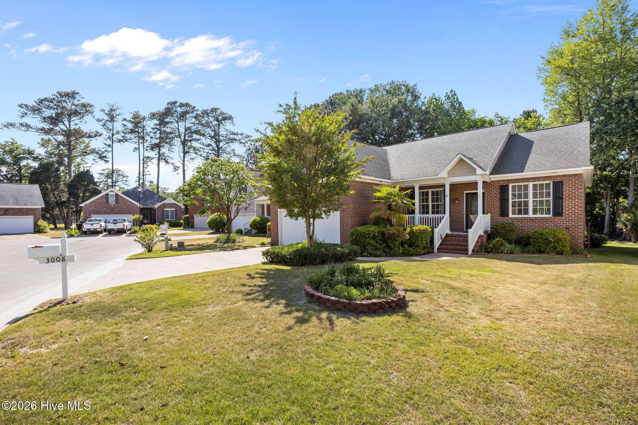 Single Family Residence at 3008 Olde Towne Place, New Bern, NC 28562, photo 7 of 56