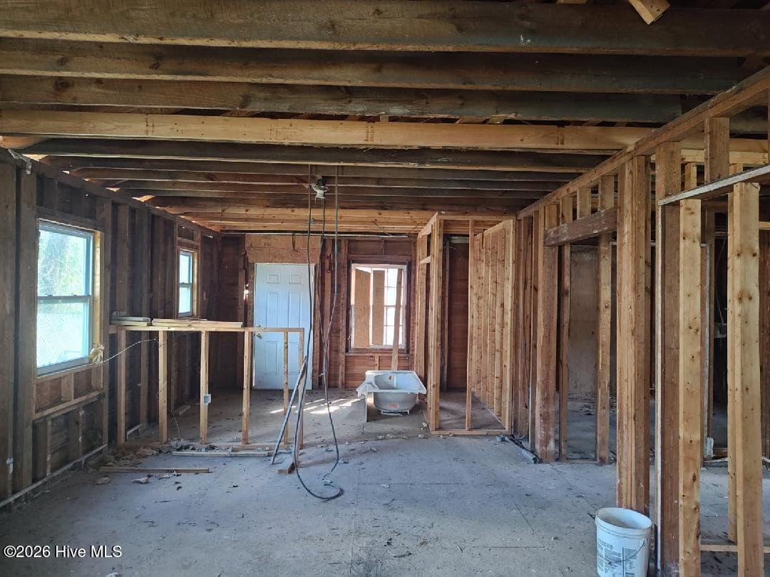 Single Family Residence at 317 E Peyton Avenue, Kinston, NC 28501, photo 4 of 10