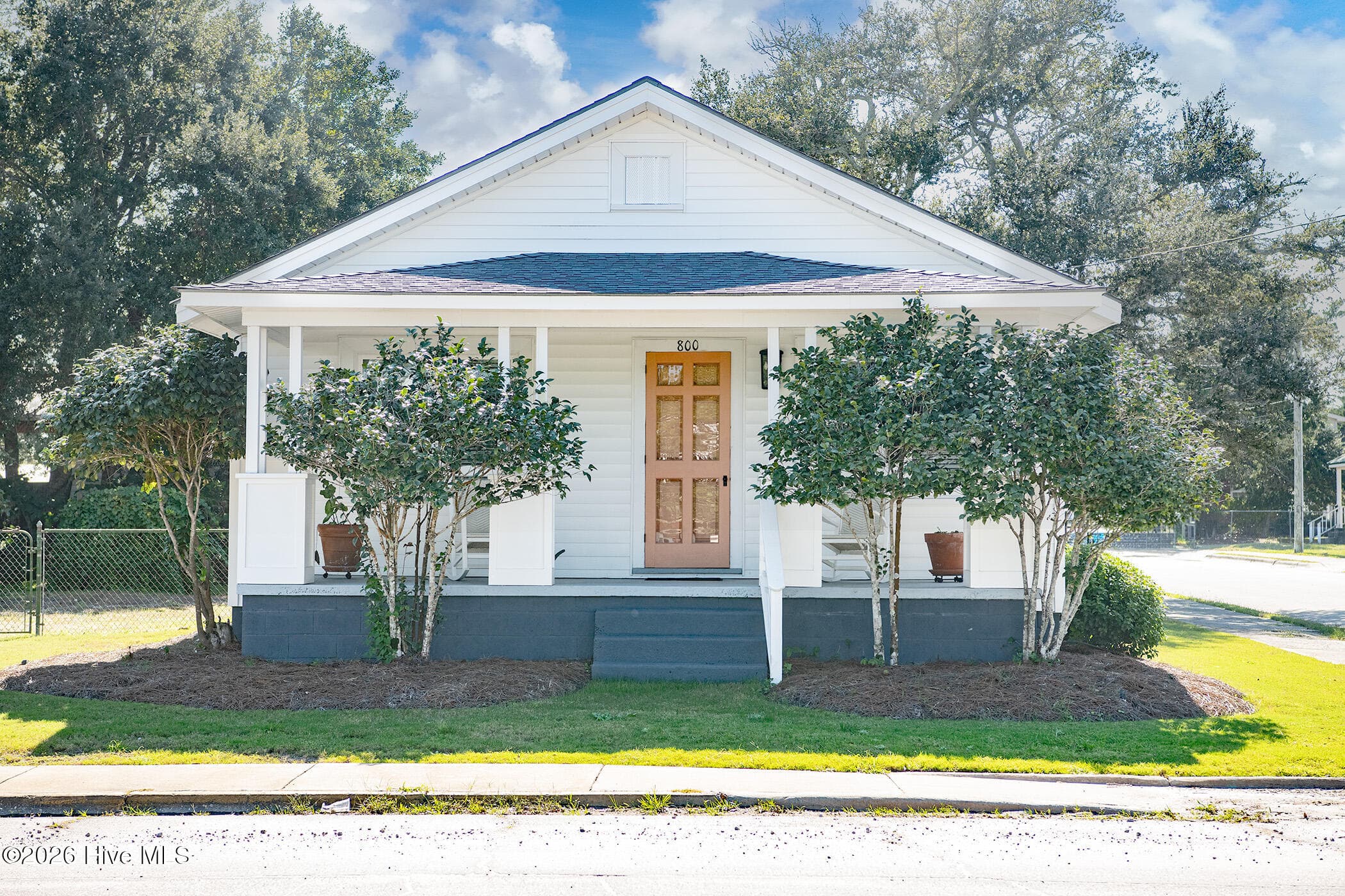 800 Mulberry Street, Beaufort, NC 28516