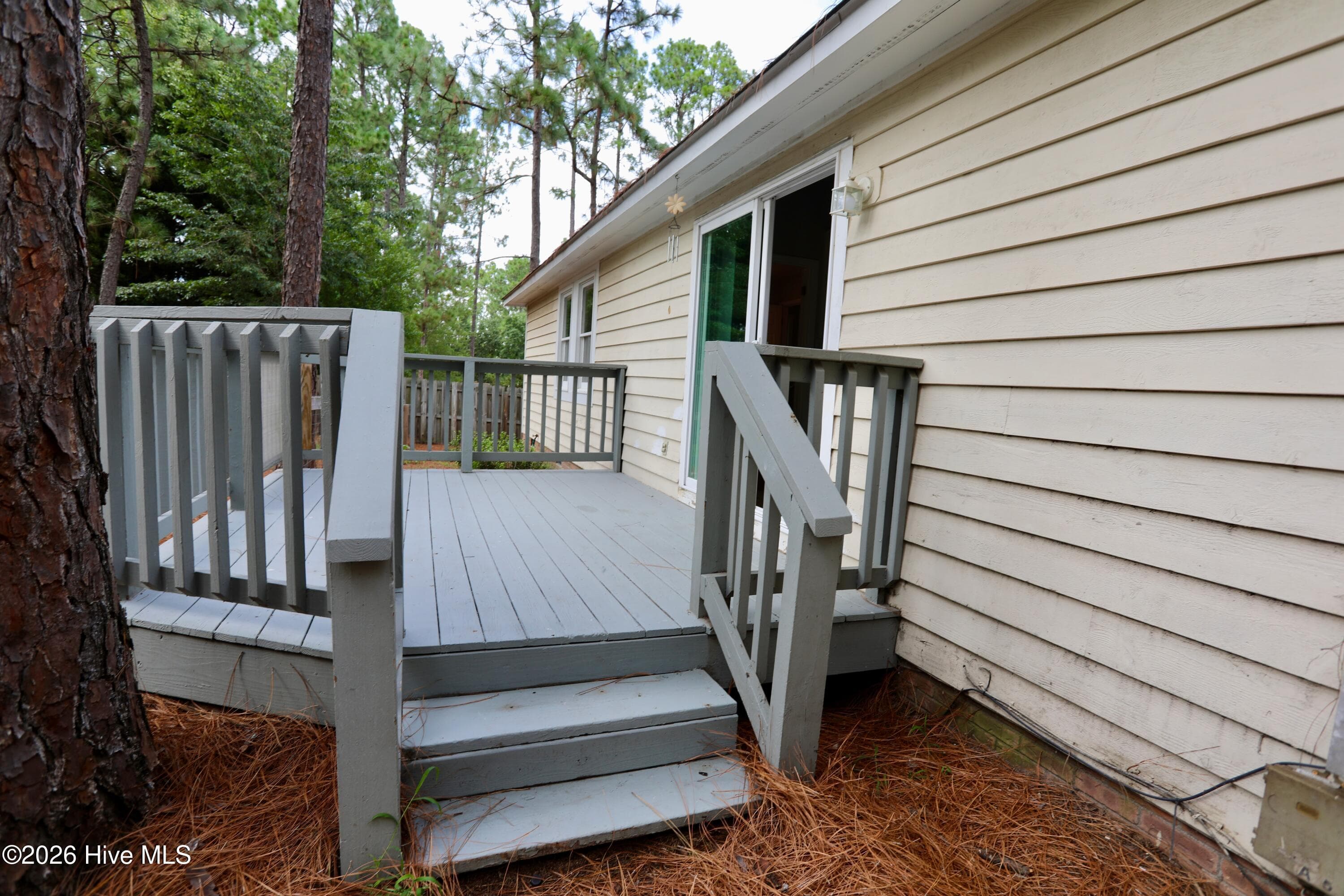 Single Family Residence at 100 Sawmill Road E, Pinehurst, NC 28374, photo 20 of 25