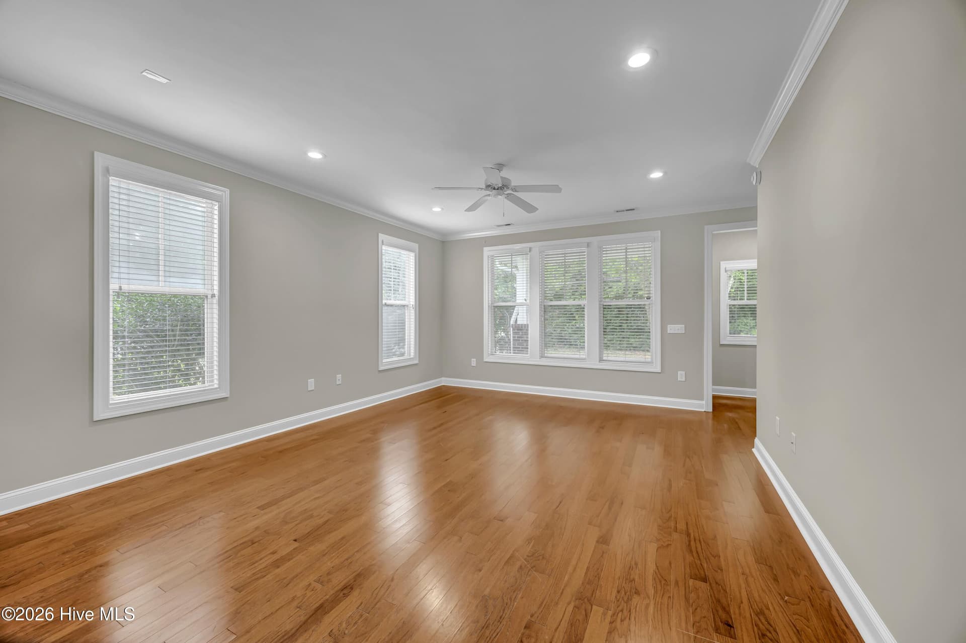 Condominium at 131 Myrtle Avenue, Wilmington, NC 28403, photo 4 of 24