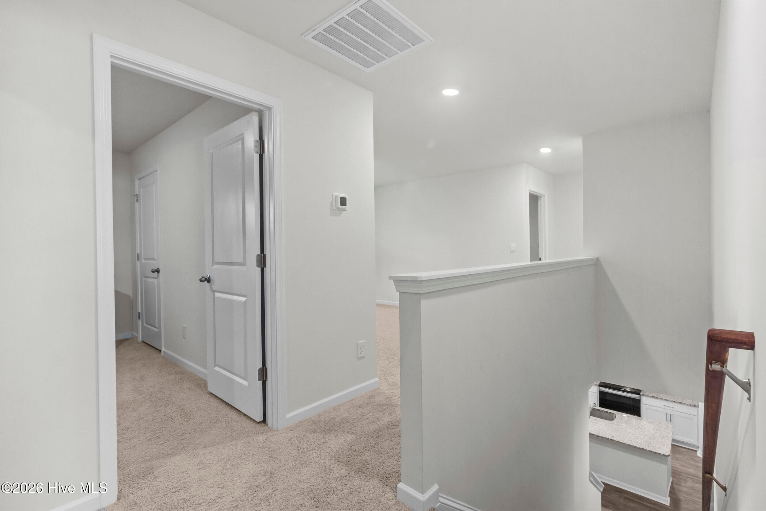 Upstairs Hall - 4019 Emerald View, New Bern, NC 28560