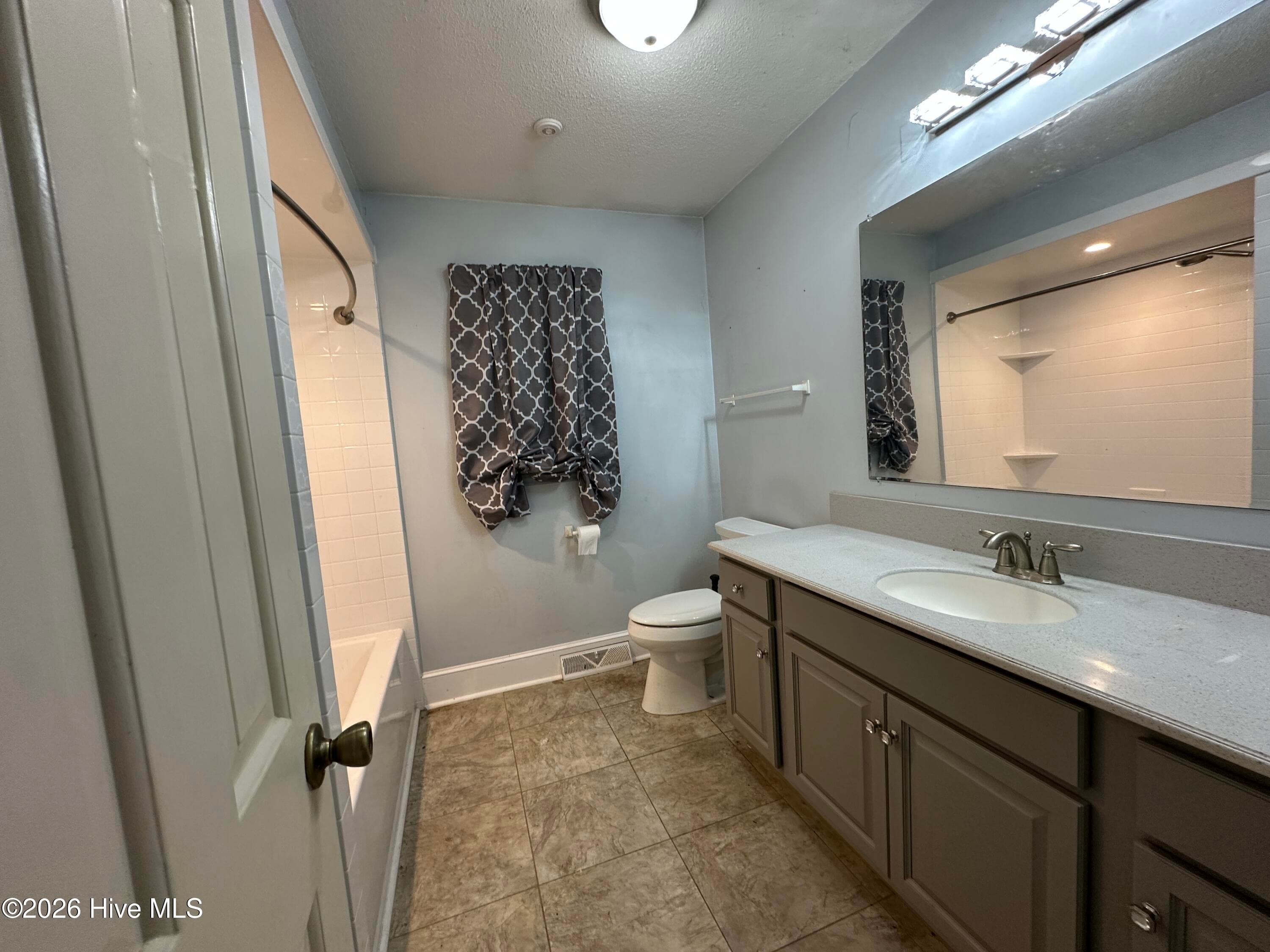 Single Family Residence at 6429 River Road, Washington, NC 27889, photo 19 of 24