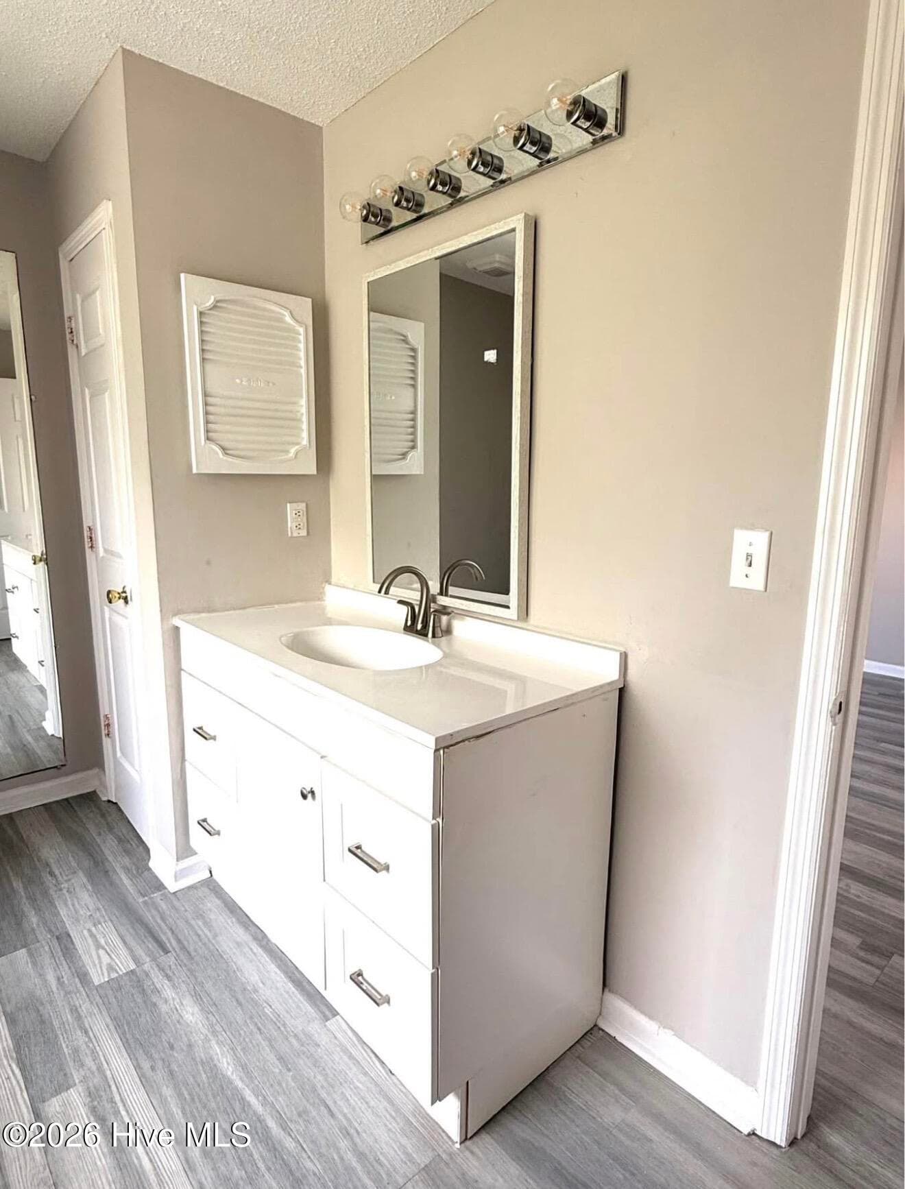 Condominium at 901 Litchfield Way D, Wilmington, NC 28405, photo 4 of 6