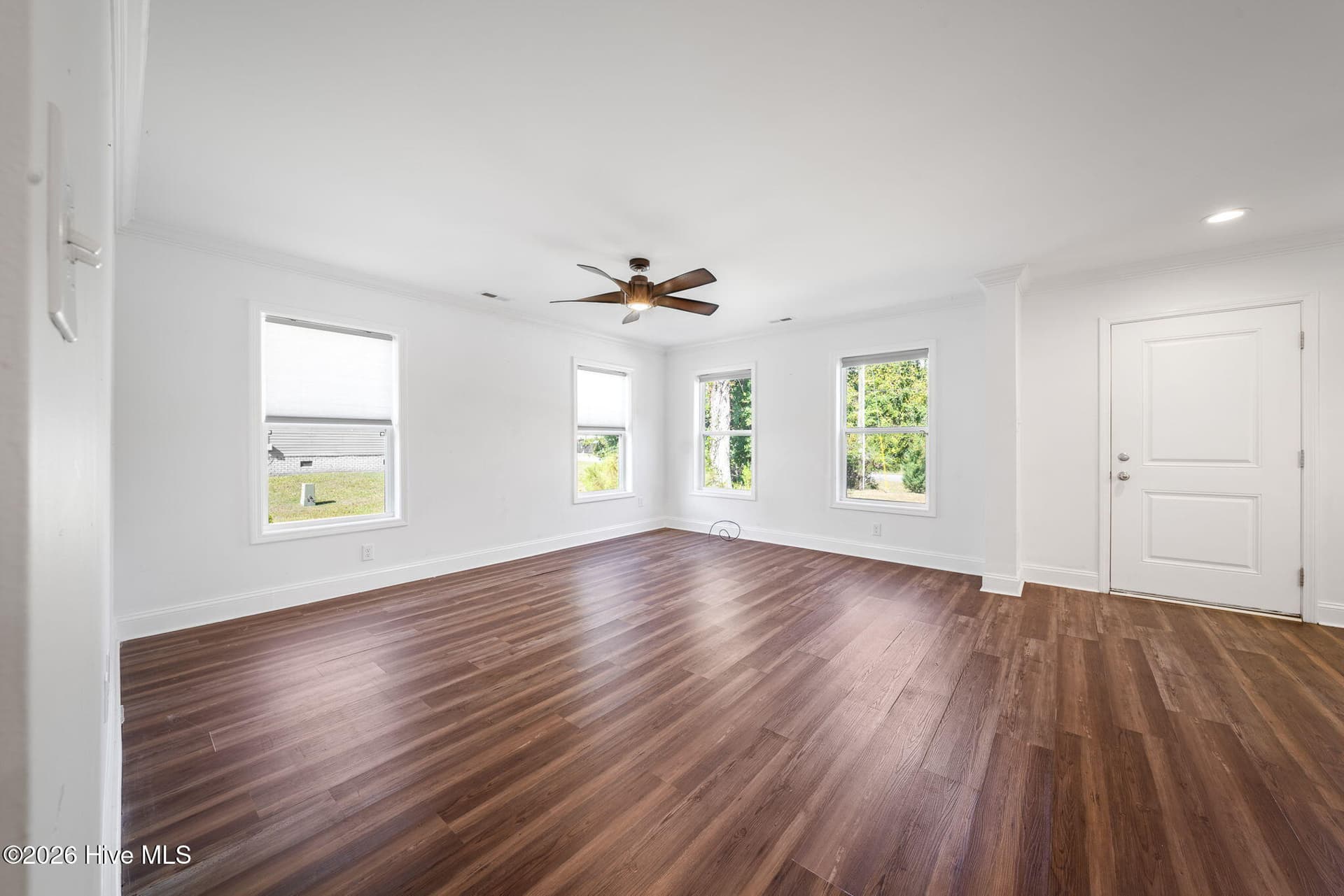 Single Family Residence at 404 Jamaica Drive, Hampstead, NC 28443, photo 13 of 27