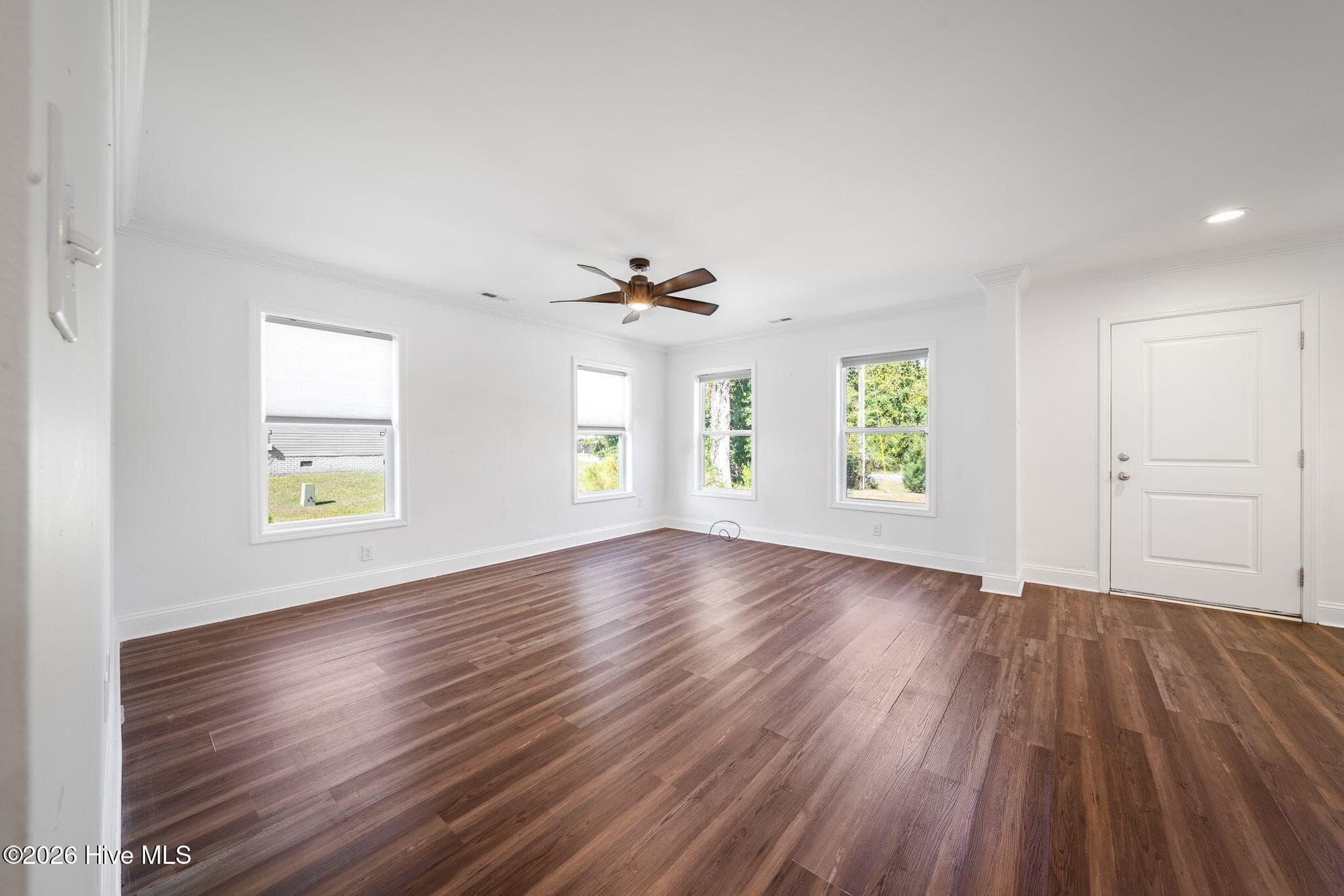 Single Family Residence at 404 Jamaica Drive, Hampstead, NC 28443, photo 13 of 27