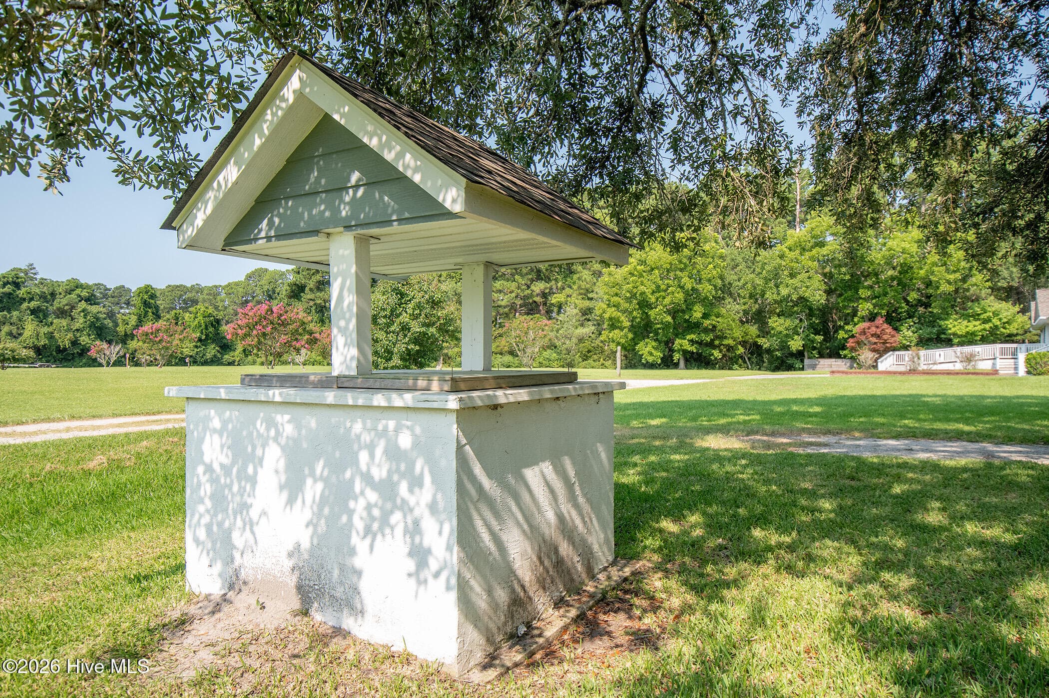 Single Family Residence at 111 Graham Lane, Beaufort, NC 28516, photo 5 of 5