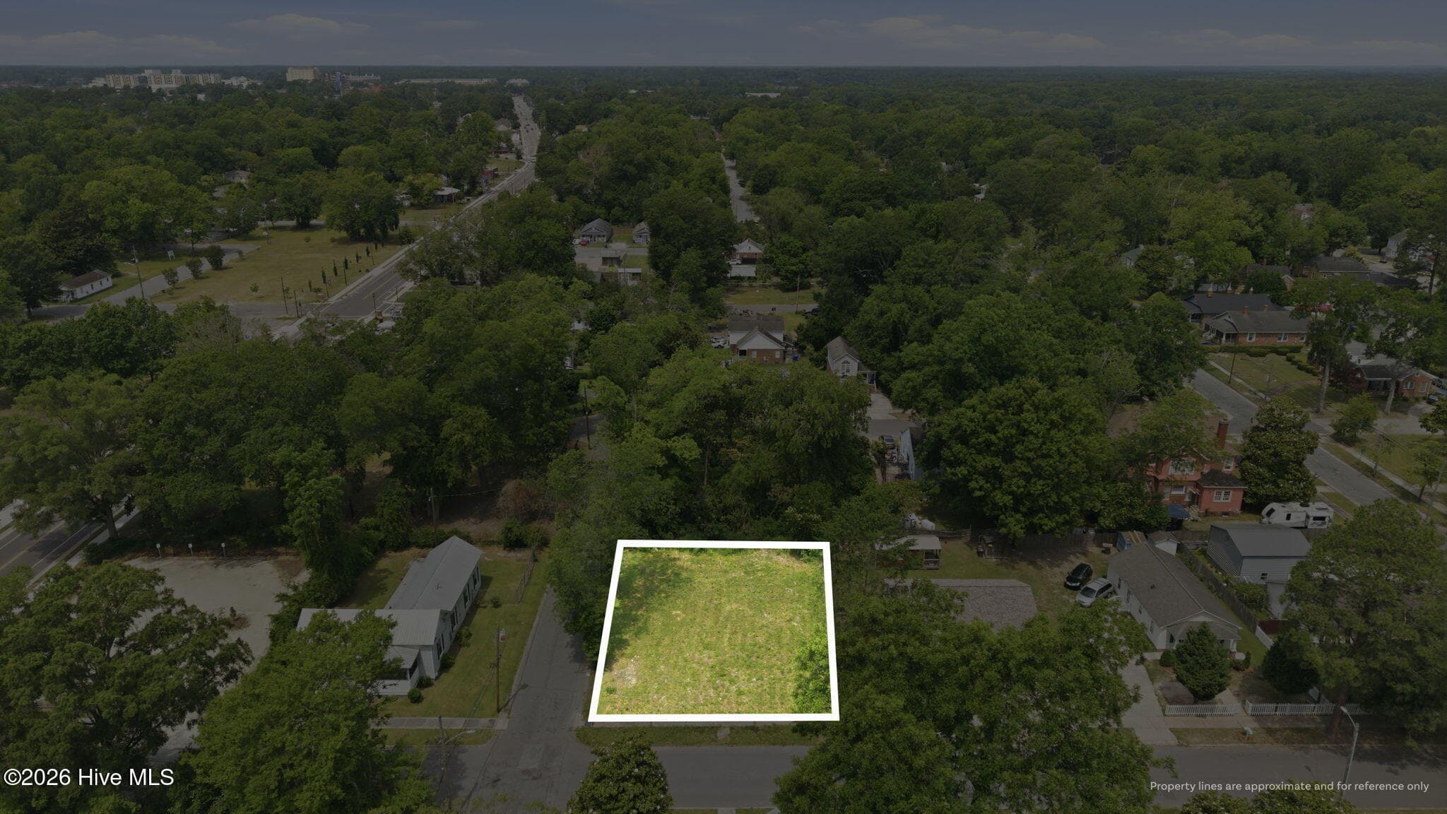 2-4 Units Multi-Family at 410 Latham Street, Greenville, NC 27834, photo 2 of 13