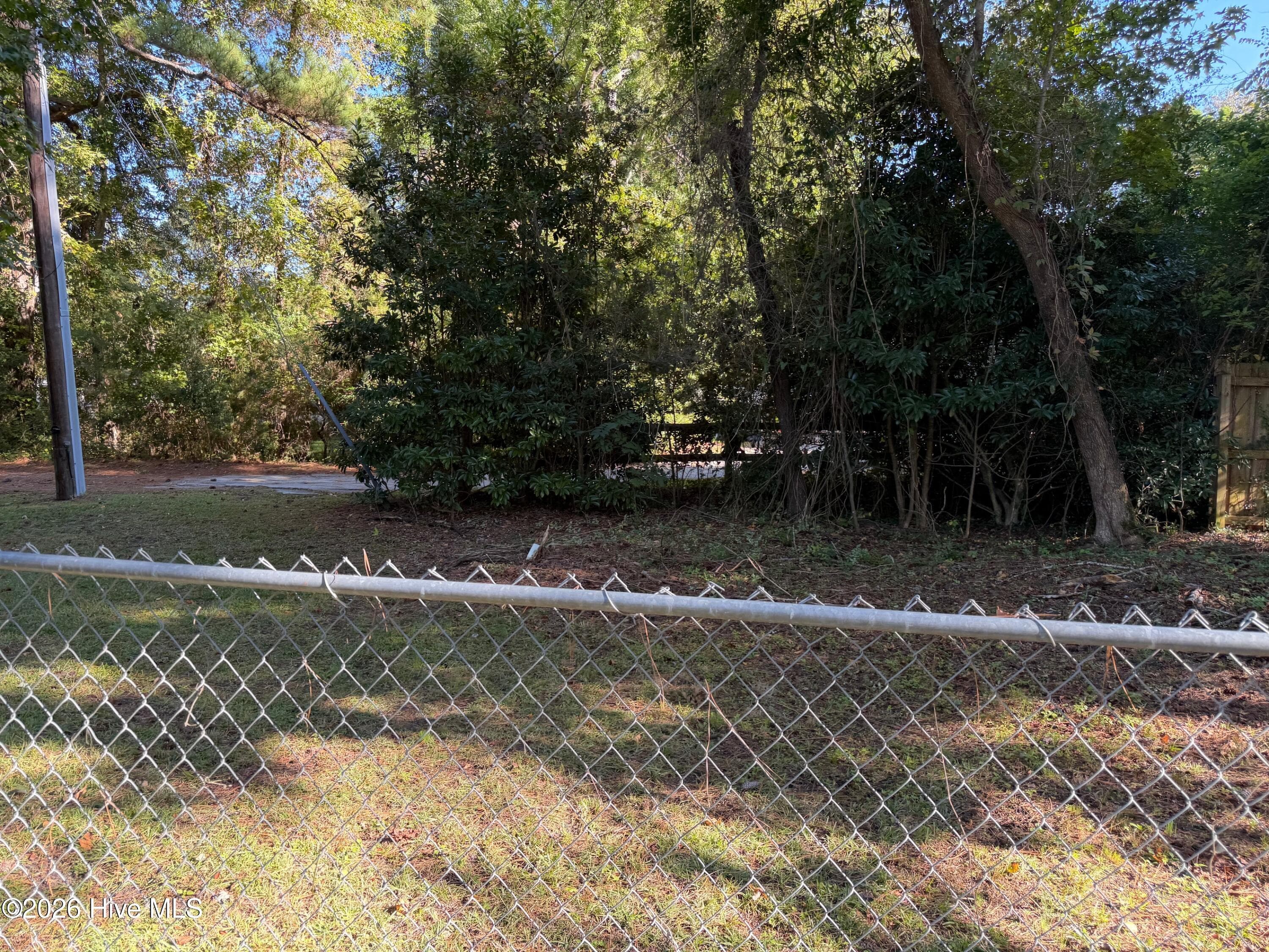 Single Family Residence at 7012 N Northbend Road, Wilmington, NC 28411, photo 9 of 35