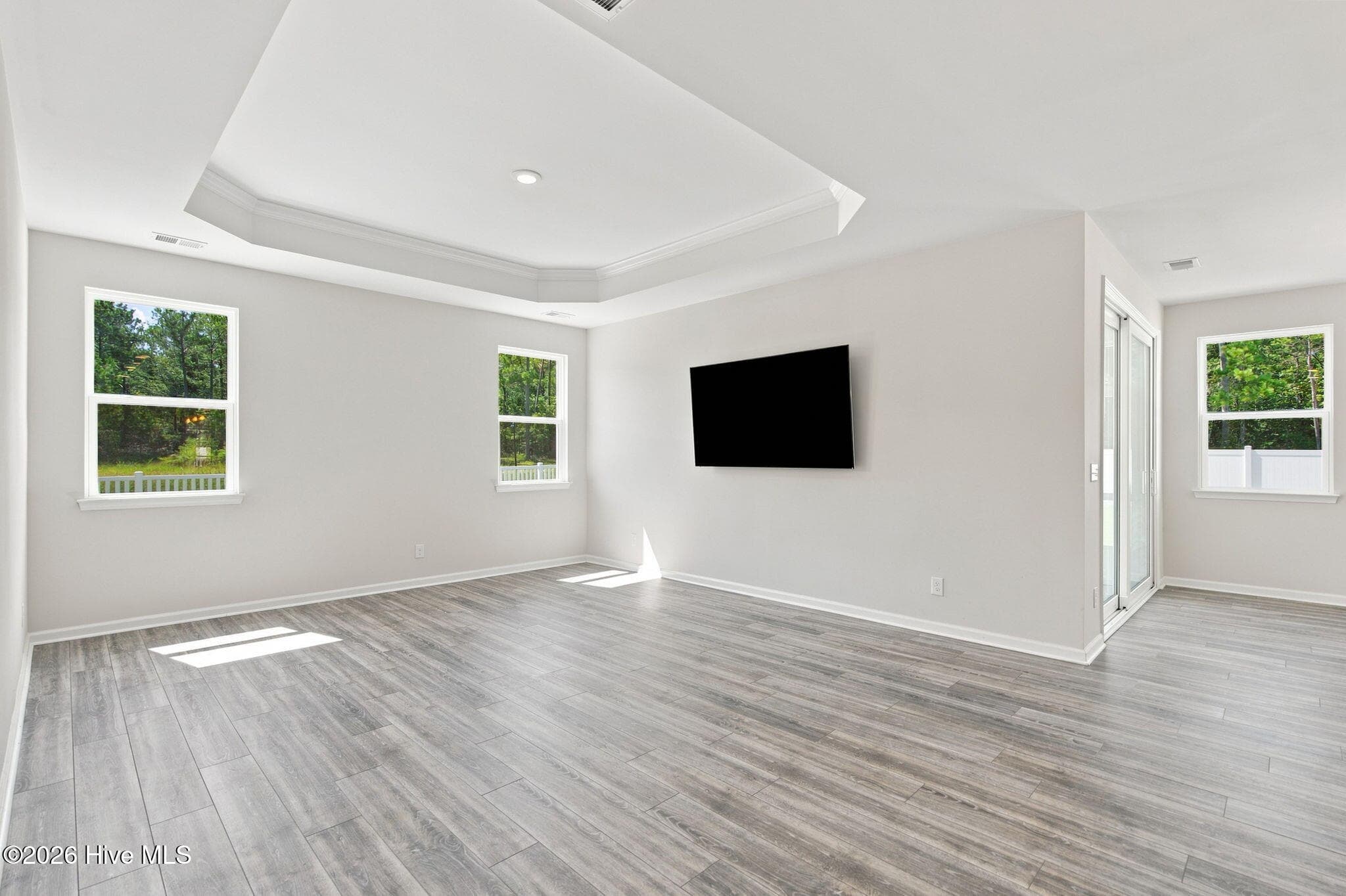 Single Family Residence at 609 Edgeside Drive SE, Bolivia, NC 28422, photo 5 of 67