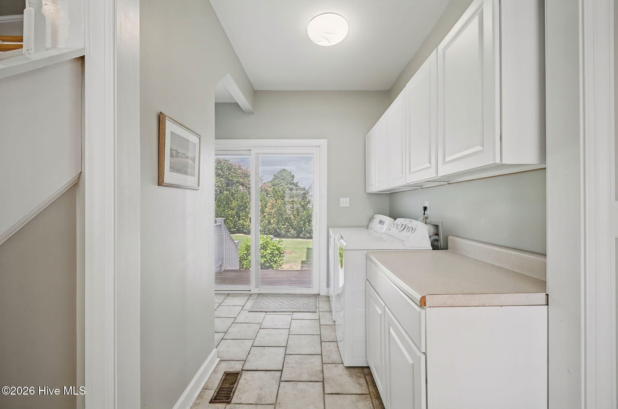 Single Family Residence at 102 Blue Heron Cove, Moyock, NC 27958, photo 21 of 53